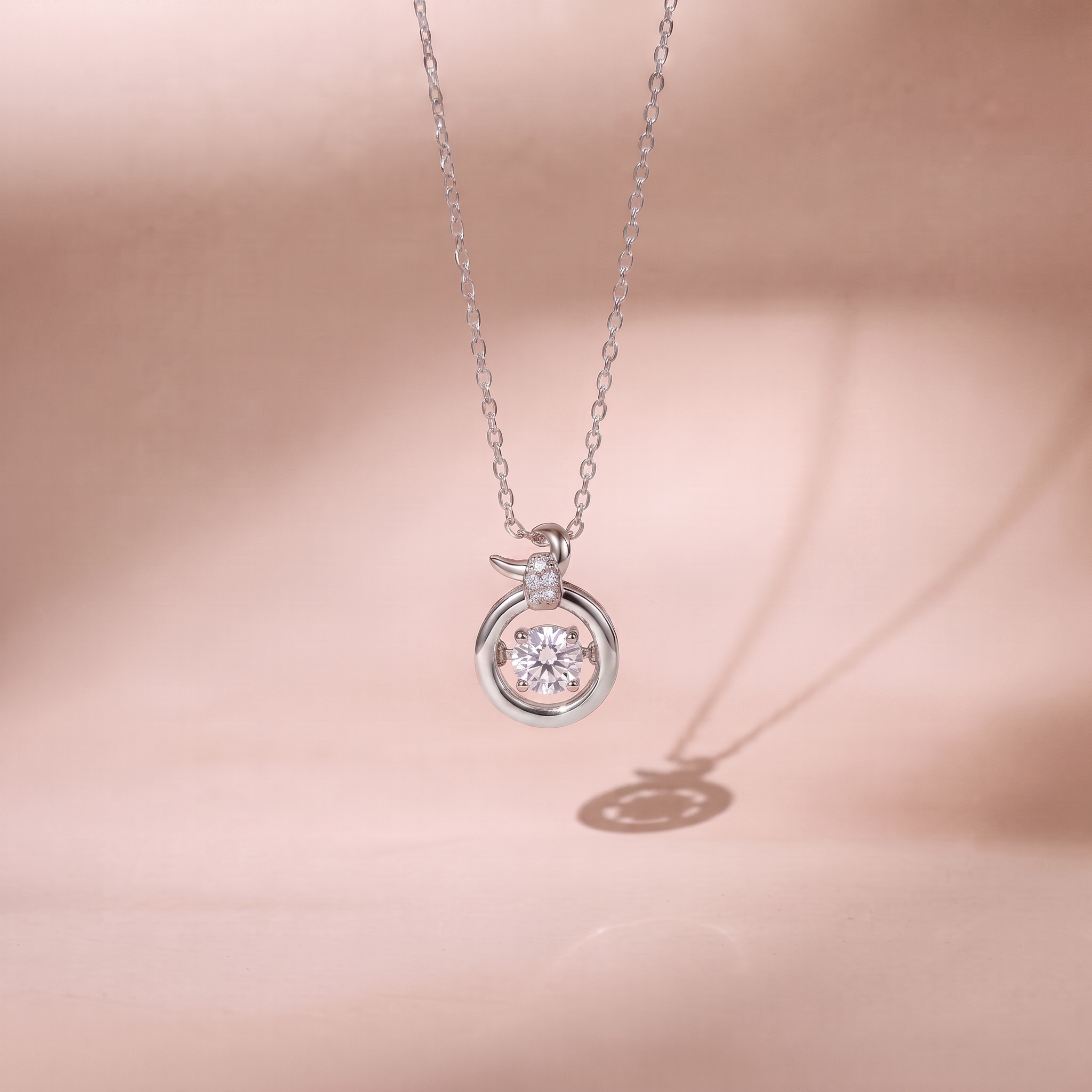 Dây chuyền bạc nữ mạ vàng hồng 18K và bạch kim cao cấp LAVESTA LAV243 Joli mang biểu tượng của sự cân bằng và toả sáng