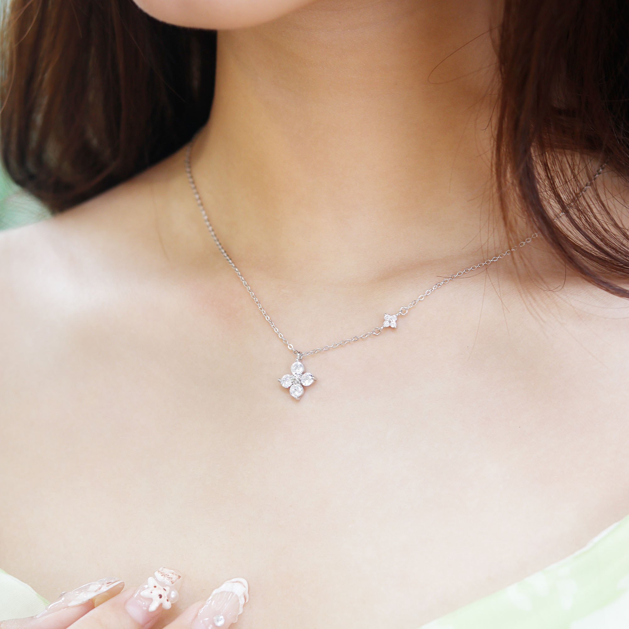 Dây chuyền nữ bạc xi bạch kim LAVESTA LAV148 Lani thiết kế mặt cỏ 4 lá may mắn, hộ mệnh cảm xúc