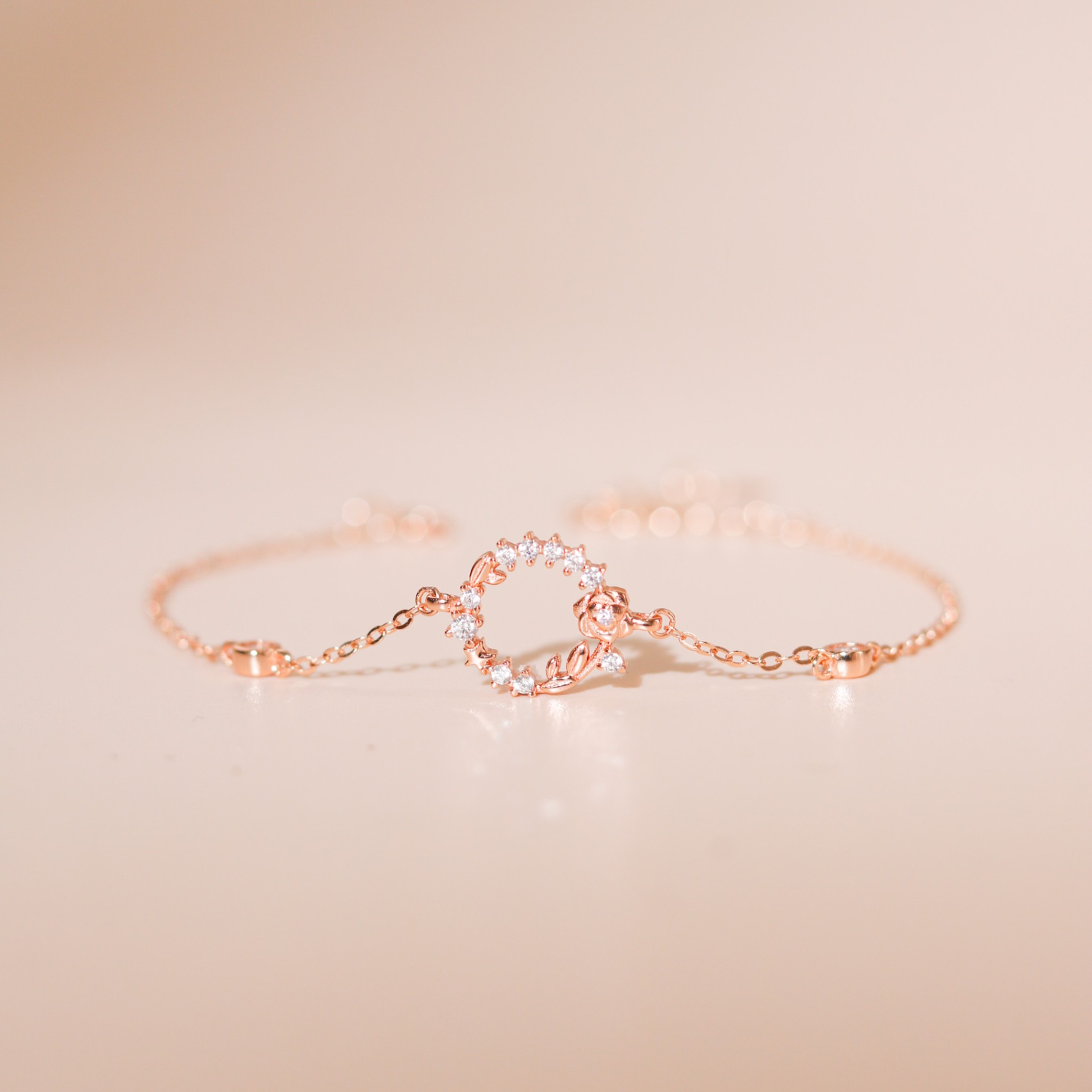 Lắc tay bạc nữ mạ vàng hồng 18K cao cấp LAVESTA LAV171 Rose thiết kế mặt hoa hồng mang vẻ đẹp kiêu sa, vĩnh cửu