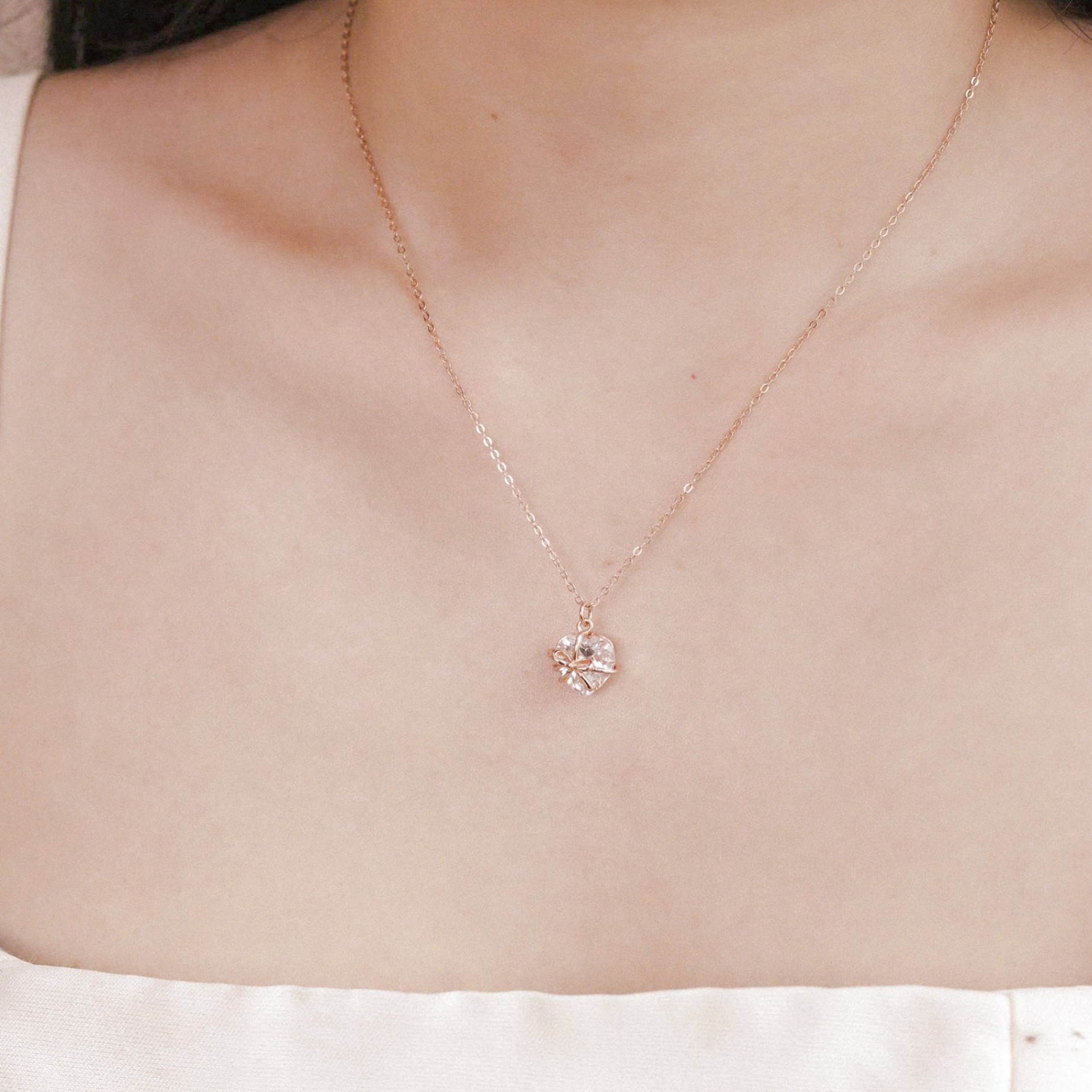 Dây chuyền bạc nữ mạ vàng hồng 18K cao cấp LAVESTA LAV197 Crystal thiết kế mặt trái tim ngọt ngào và sang trọng