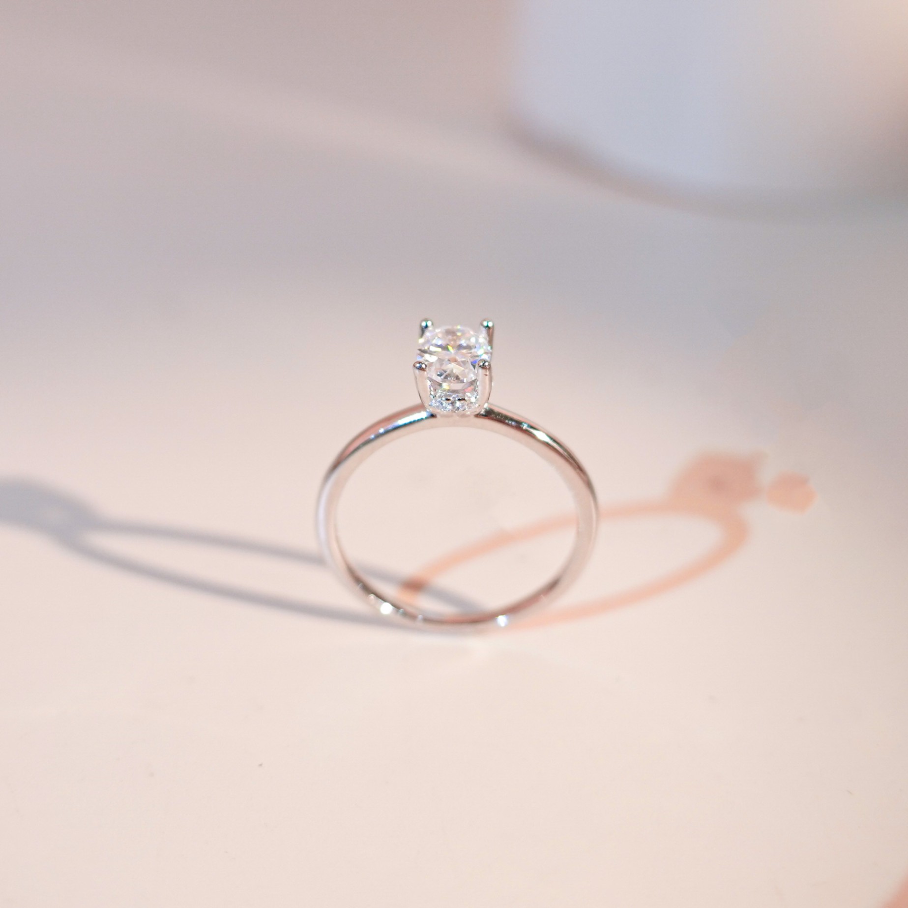 Nhẫn nữ bạc xi bạch kim đá Moissanite 5x7mm kiểm định GRA LAVESTA KC146 mặt oval vĩnh cửu, sang trọng