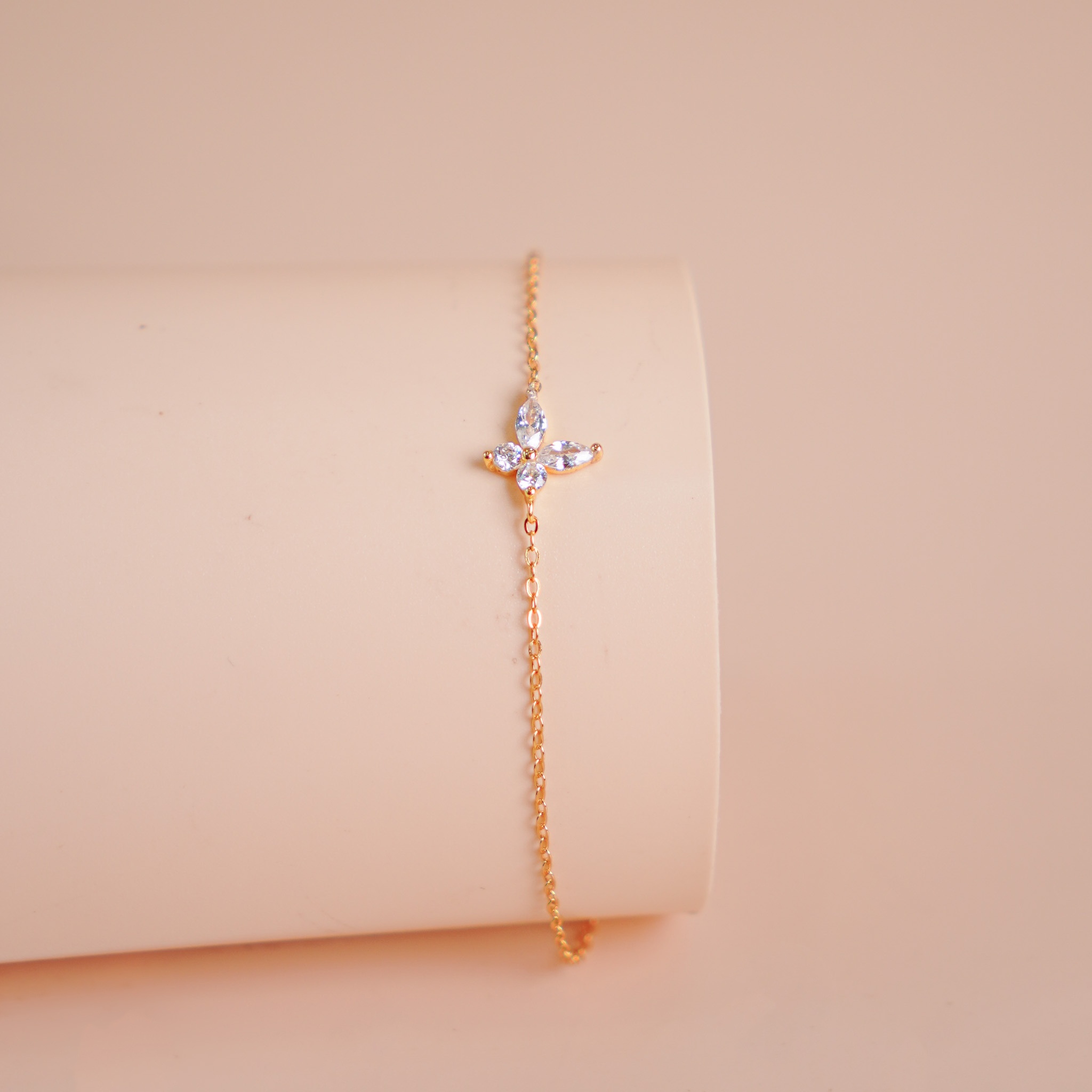Lắc tay bạc nữ mạ vàng 14K cao cấp LAVESTA LAV213 Vanessa thiết kế cánh bướm thanh thoát, biểu tượng vẻ đẹp và sự tự do