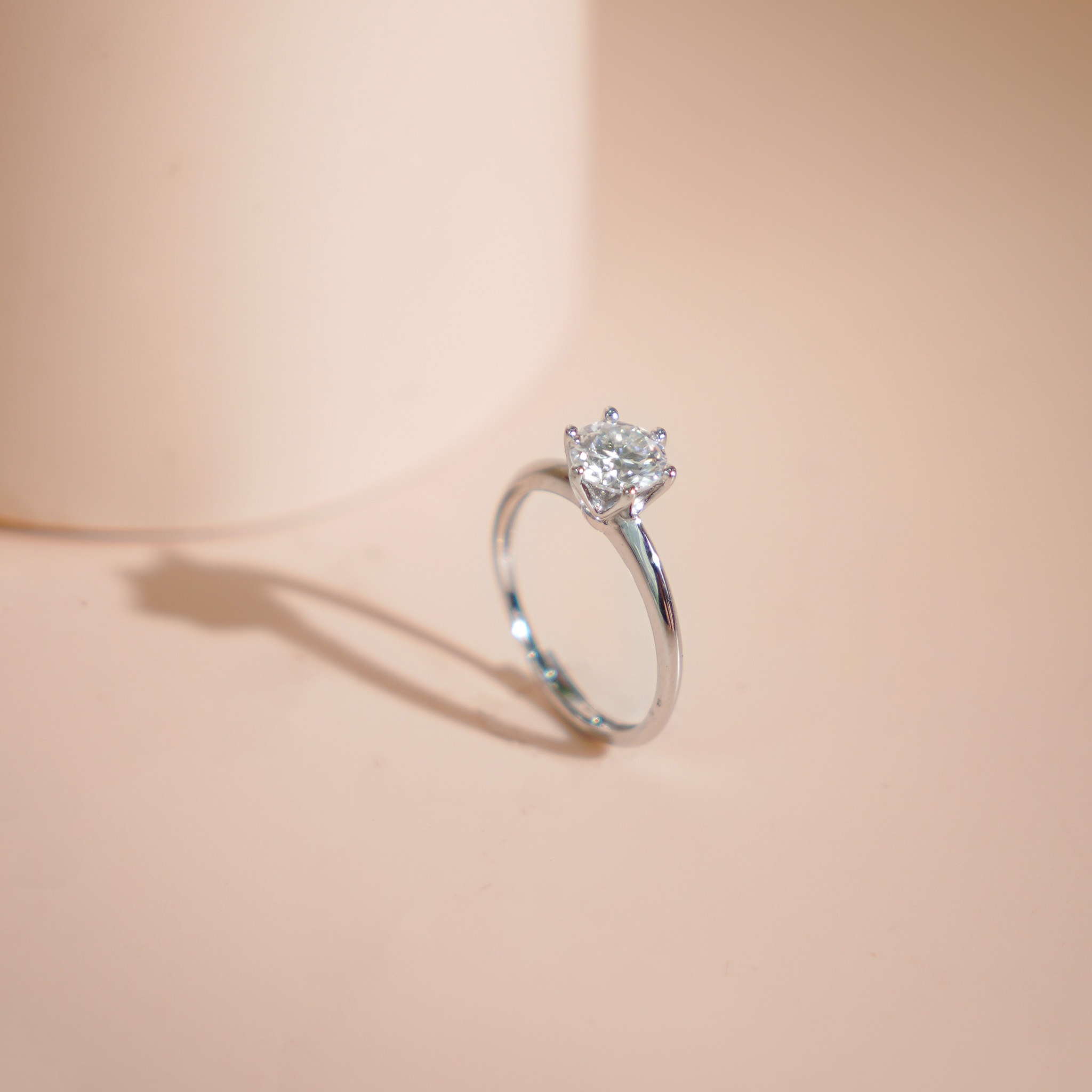 Nhẫn nữ freesize bạc xi bạch kim đá Moissanite 6.5 ly kiểm định GRA LAVESTA KC153 tinh tế, đẳng cấp