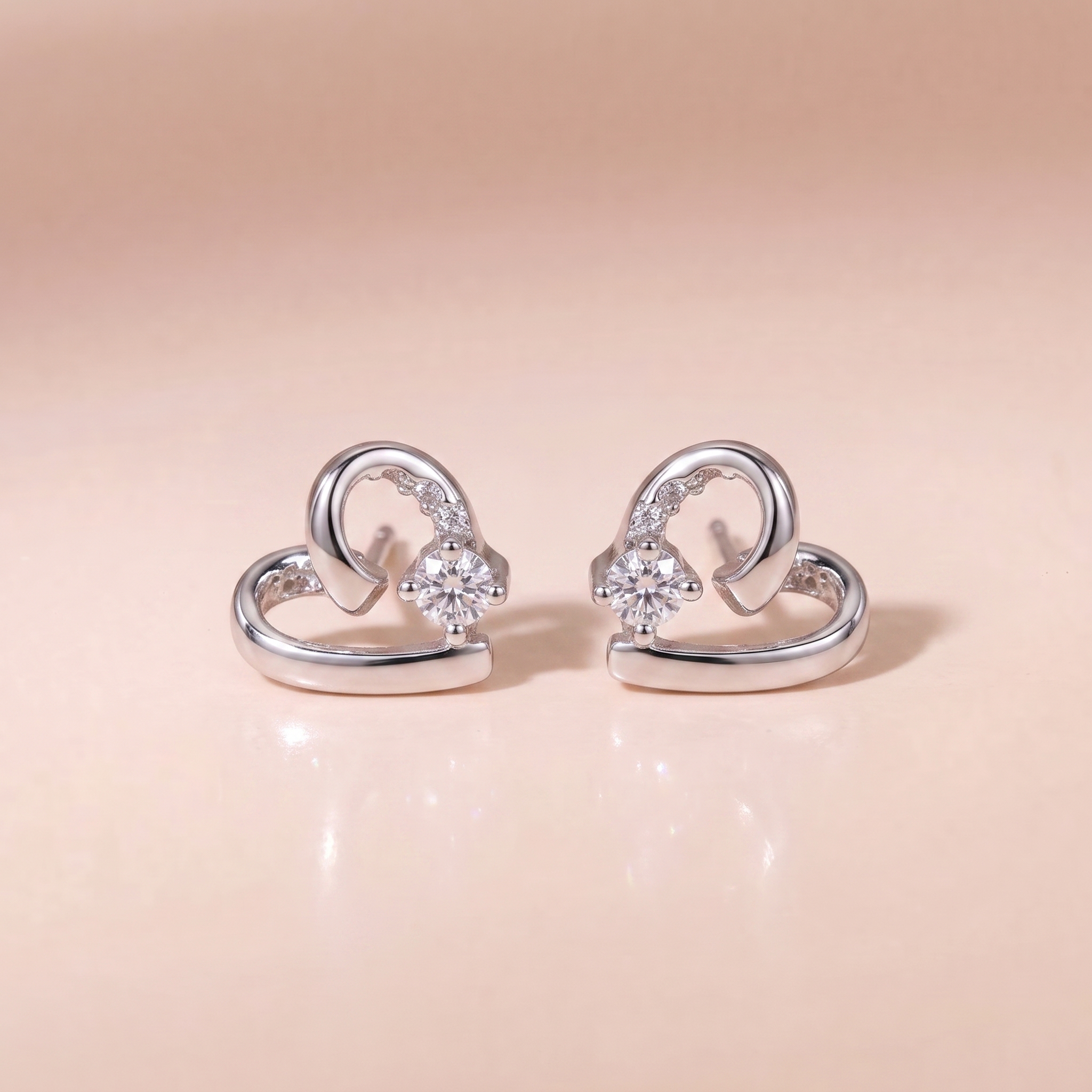 Bông tai nữ bạc xi bạch kim cao cấp LAVESTA LAV239 Beloved biểu tượng của tình yêu tinh tế và ánh sáng vĩnh cửu