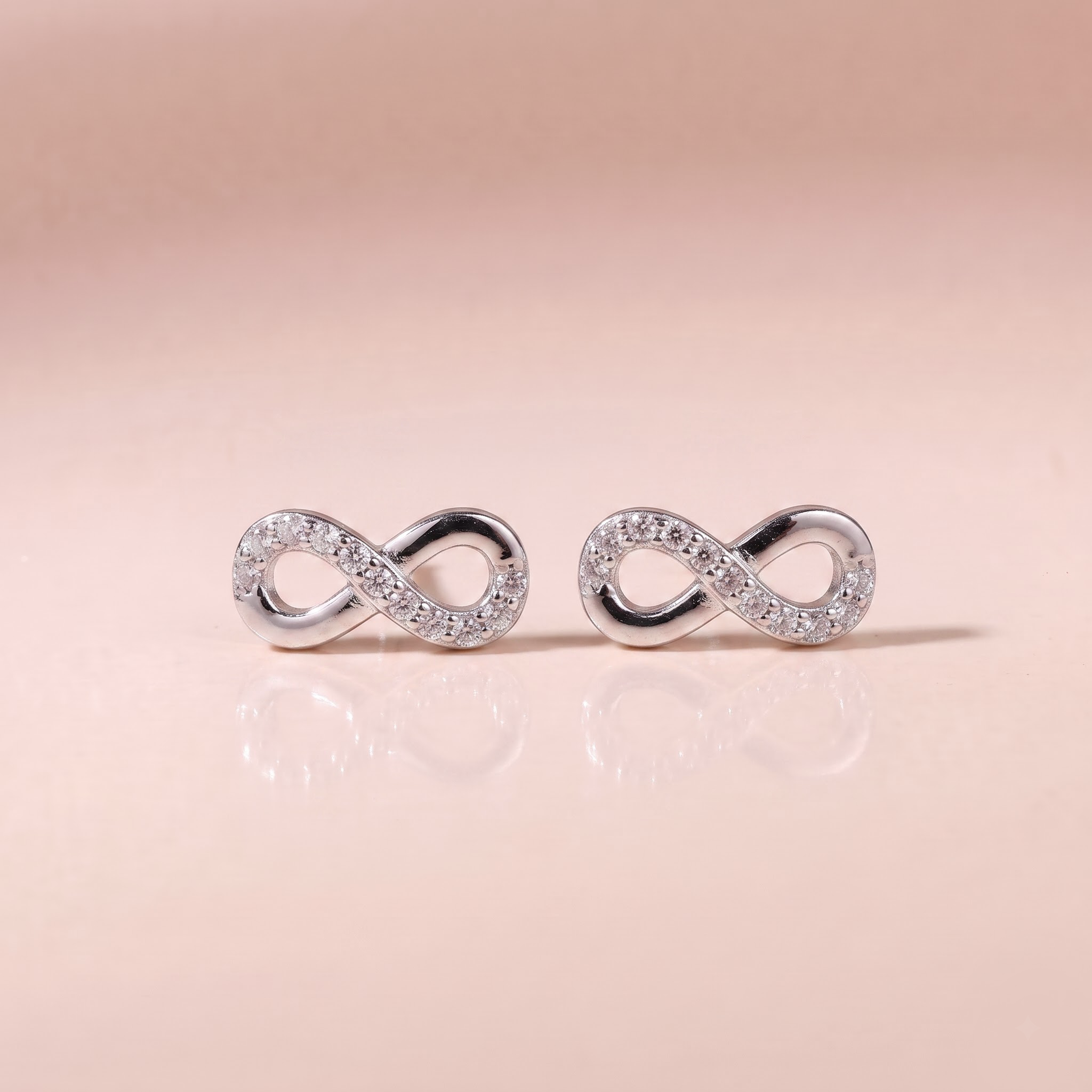 Bông tai nữ bạc xi bạch kim cao cấp LAVESTA LAV251 Cinny thiết kế vô cực biểu tượng tình yêu vĩnh cửu và không giới hạn