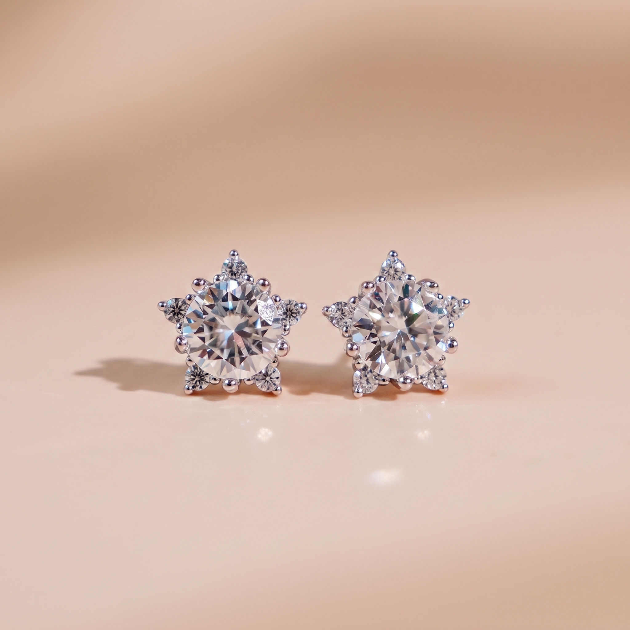 Bông tai nữ bạc xi bạch kim đá Moissanite 6.5 ly kiểm định GRA LAVESTA KC177 Stella biểu tượng sự toả sáng, kiêu hãnh