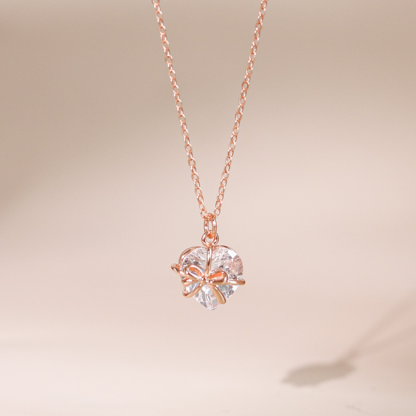 Dây chuyền bạc nữ mạ vàng hồng 18K cao cấp LAVESTA LAV197 Crystal thiết kế mặt trái tim ngọt ngào và sang trọng
