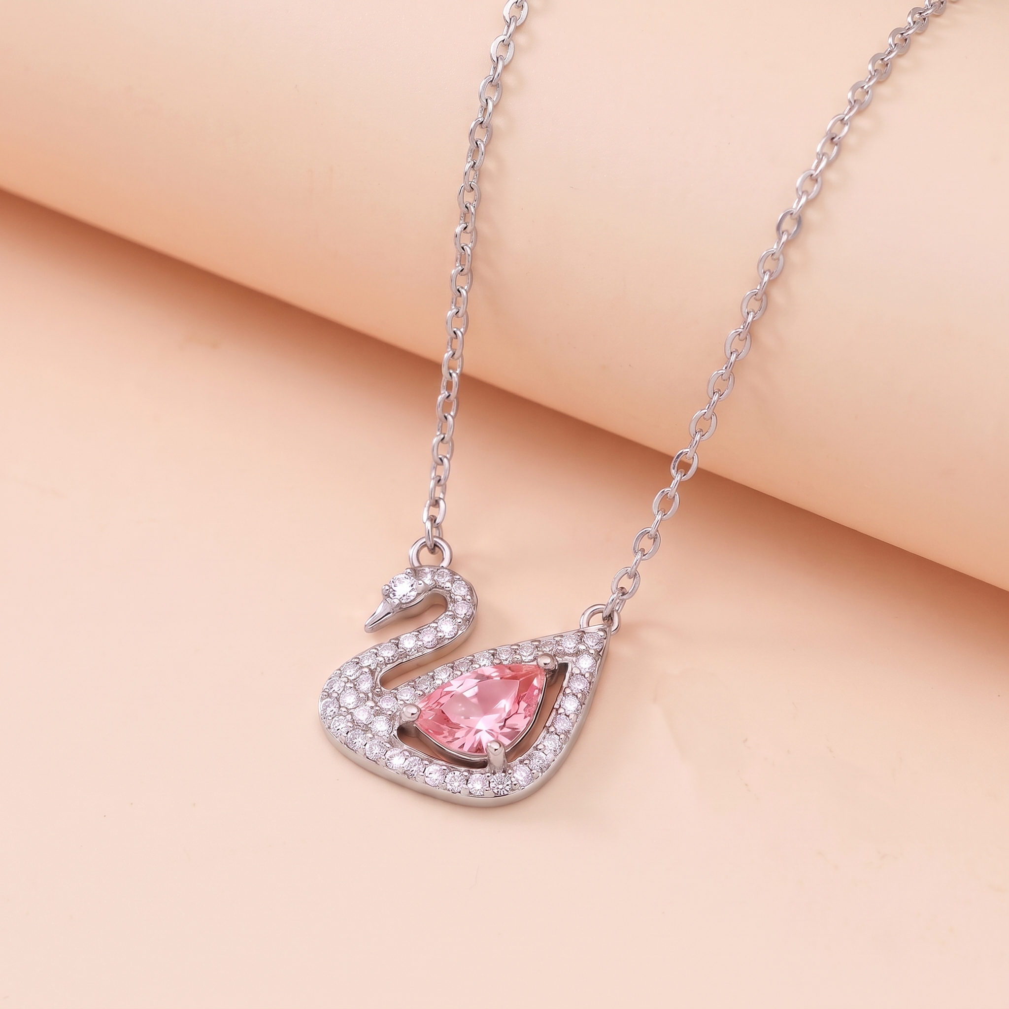 Dây chuyền bạc nữ mạ vàng hồng 18K và bạch kim cao cấp LAVESTA LAV236 Lamy thiết kế thiên nga mang vẻ đẹp vượt thời gian
