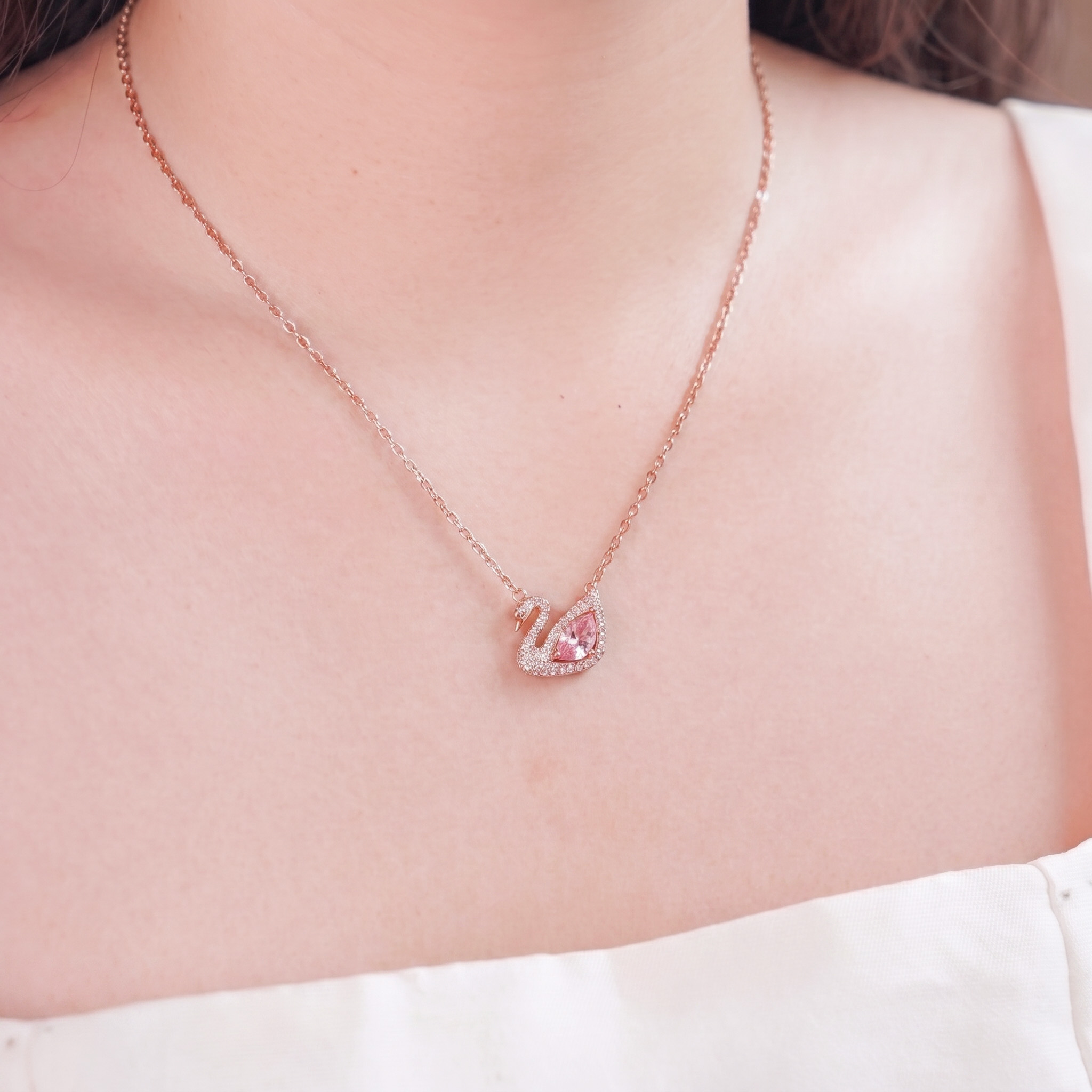 Dây chuyền bạc nữ mạ vàng hồng 18K và bạch kim cao cấp LAVESTA LAV236 Lamy thiết kế thiên nga mang vẻ đẹp vượt thời gian