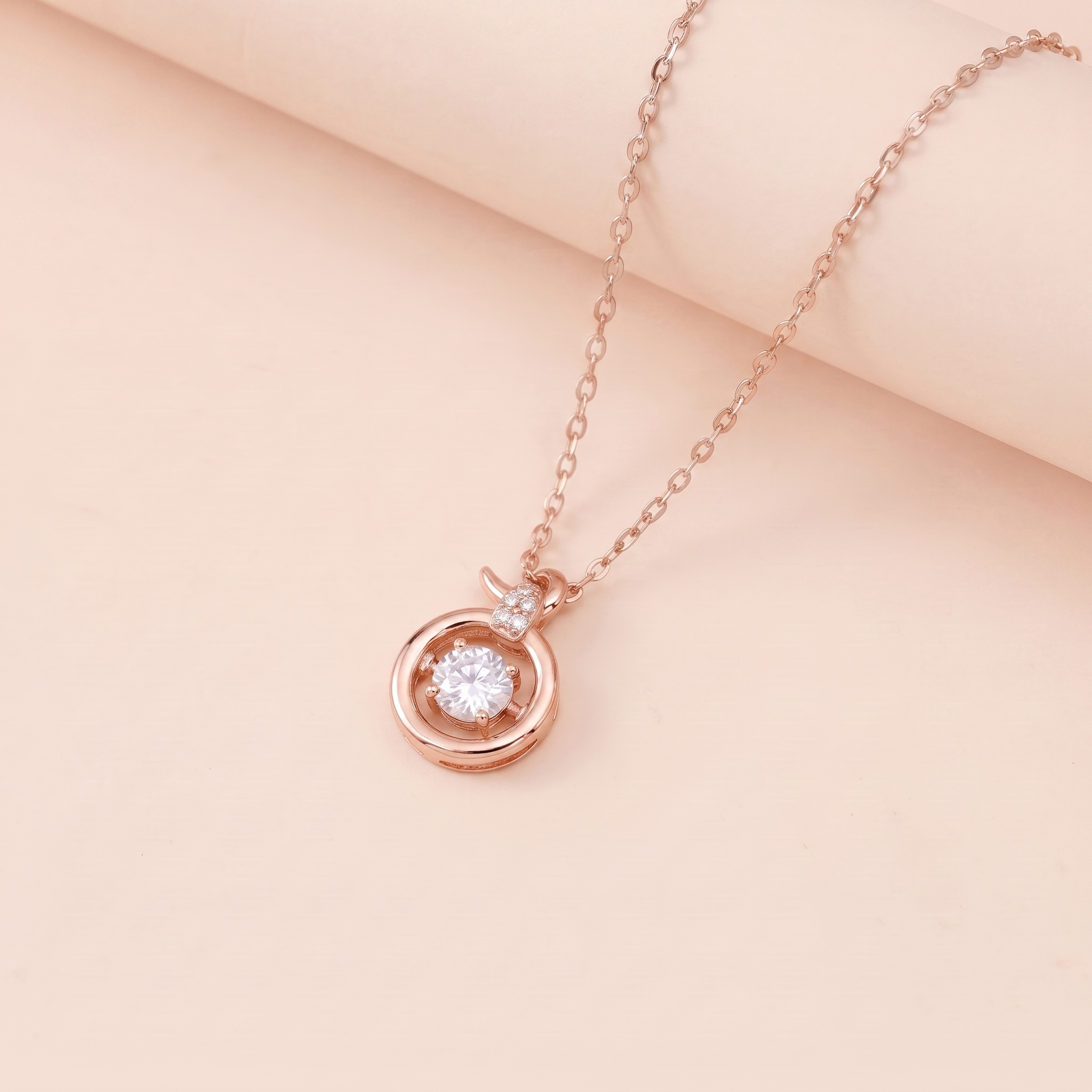 Dây chuyền bạc nữ mạ vàng hồng 18K và bạch kim cao cấp LAVESTA LAV243 Joli mang biểu tượng của sự cân bằng và toả sáng