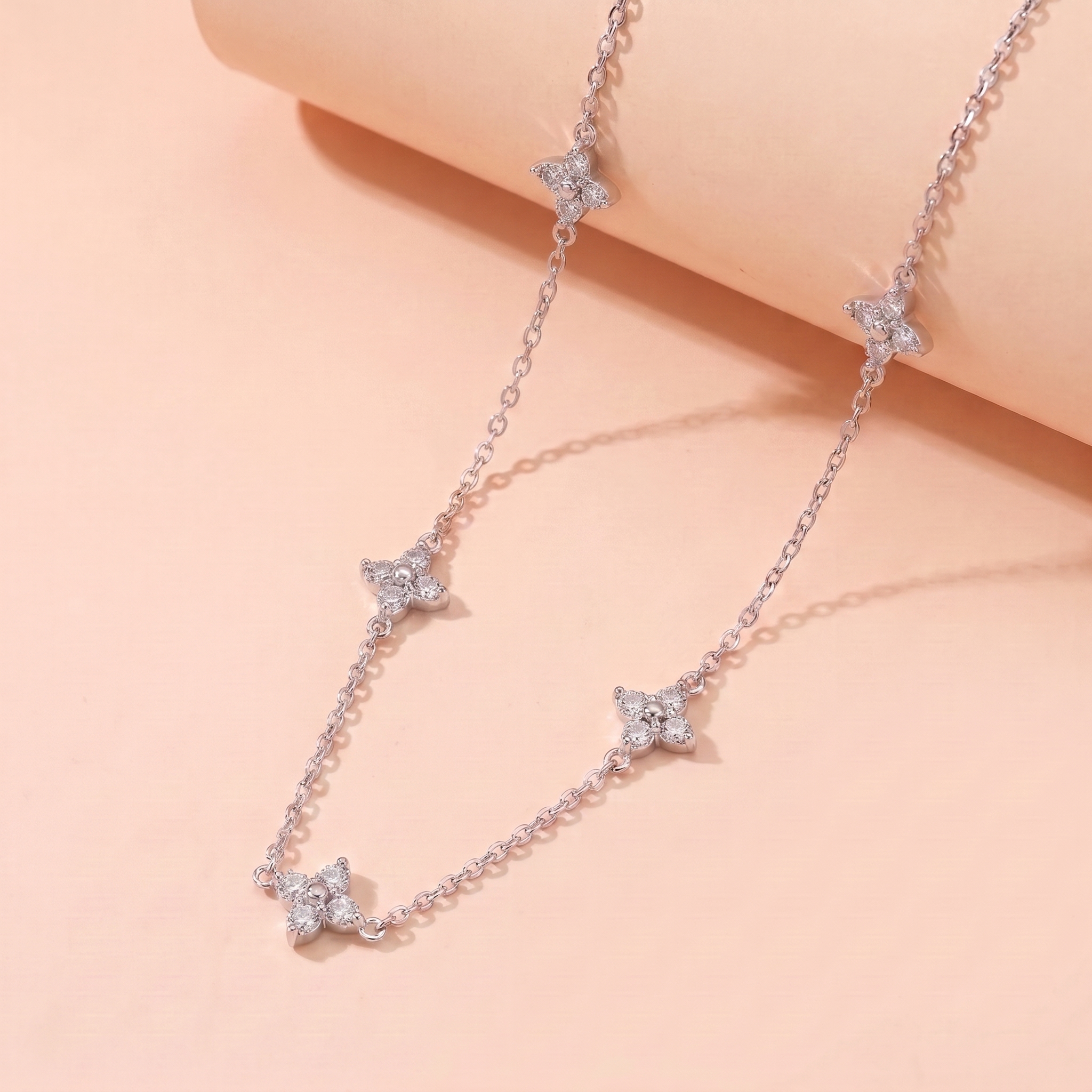 Dây chuyền nữ bạc xi bạch kim LAVESTA LAV141 thiết kế cỏ 4 lá Ellis thanh lịch, nữ tính