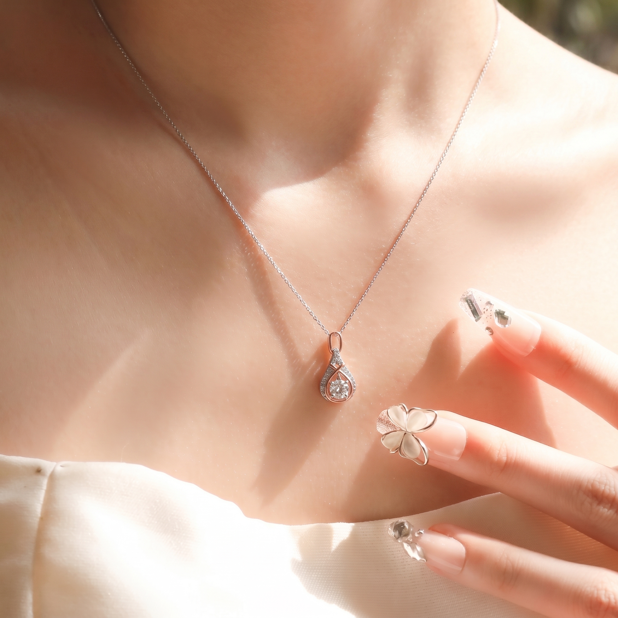 Dây chuyền nữ bạc xi bạch kim đá Moissanite 5 ly kiểm định GRA LAVESTA KC176 Juliette vẻ đẹp nữ tính, ánh sáng nội tâm