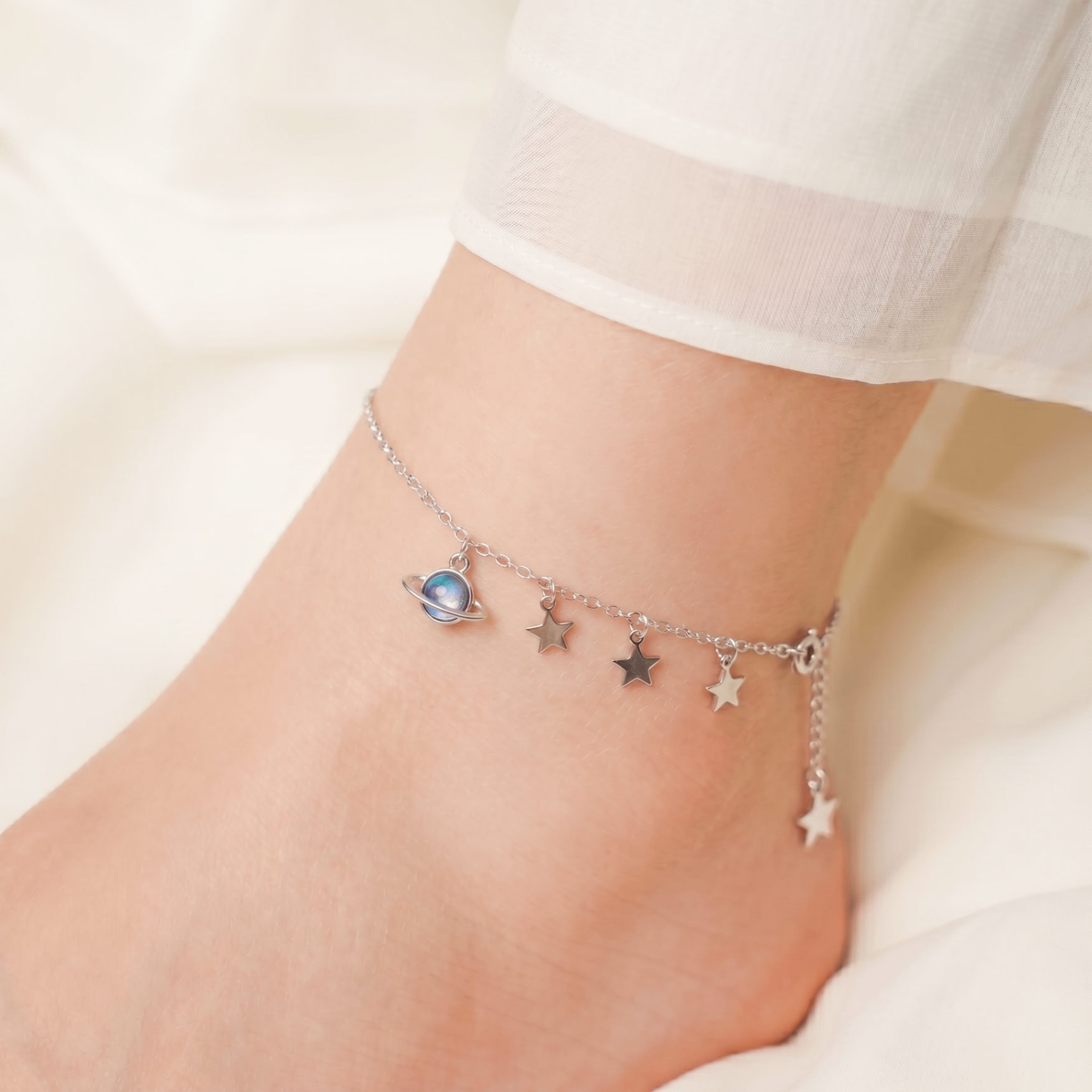 Lắc chân nữ bạc xi bạch kim cao cấp LAVESTA LAV228 Aurora thiết kế dải ngân hà mang vẻ đẹp lãng mạn, huyền bí
