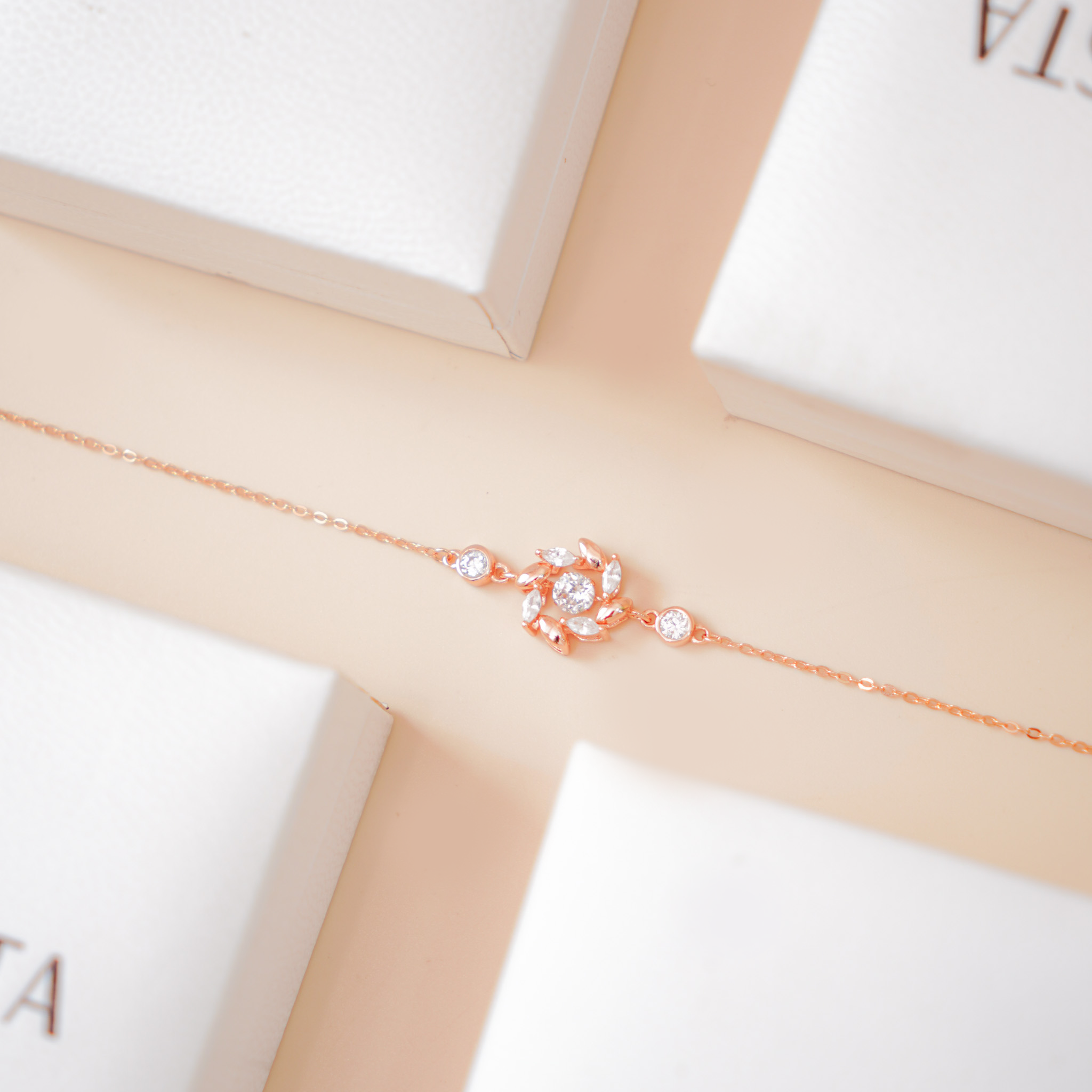 Lắc tay bạc nữ mạ vàng hồng 18K LAVESTA LAV096 Holland - Loveshine