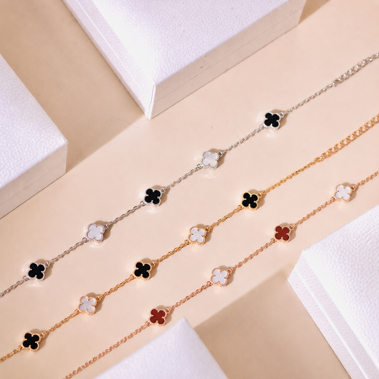 Lắc tay bạc nữ mạ vàng hồng 18K và mạ bạch kim LAVESTA LAV126 Yuri thiết kế cỏ 4 lá thời thượng, quyến rũ