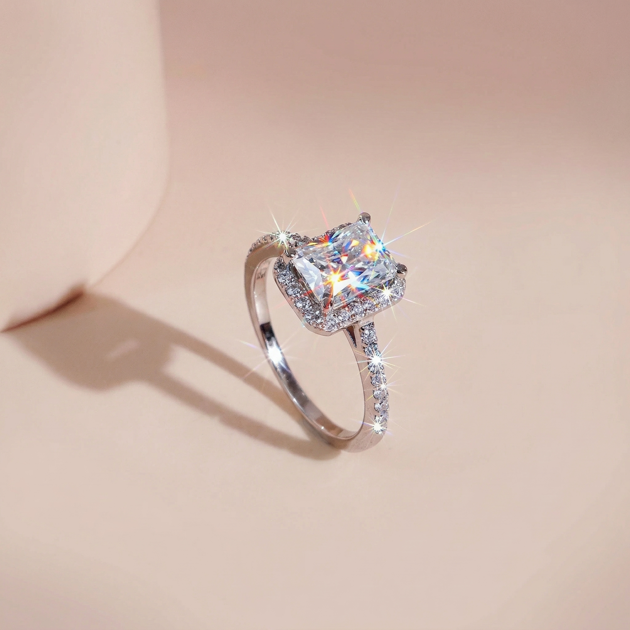 Nhẫn nữ bạc xi bạch kim Emerald KC160 6x8mm Moissanite sang trọng Eleasofia