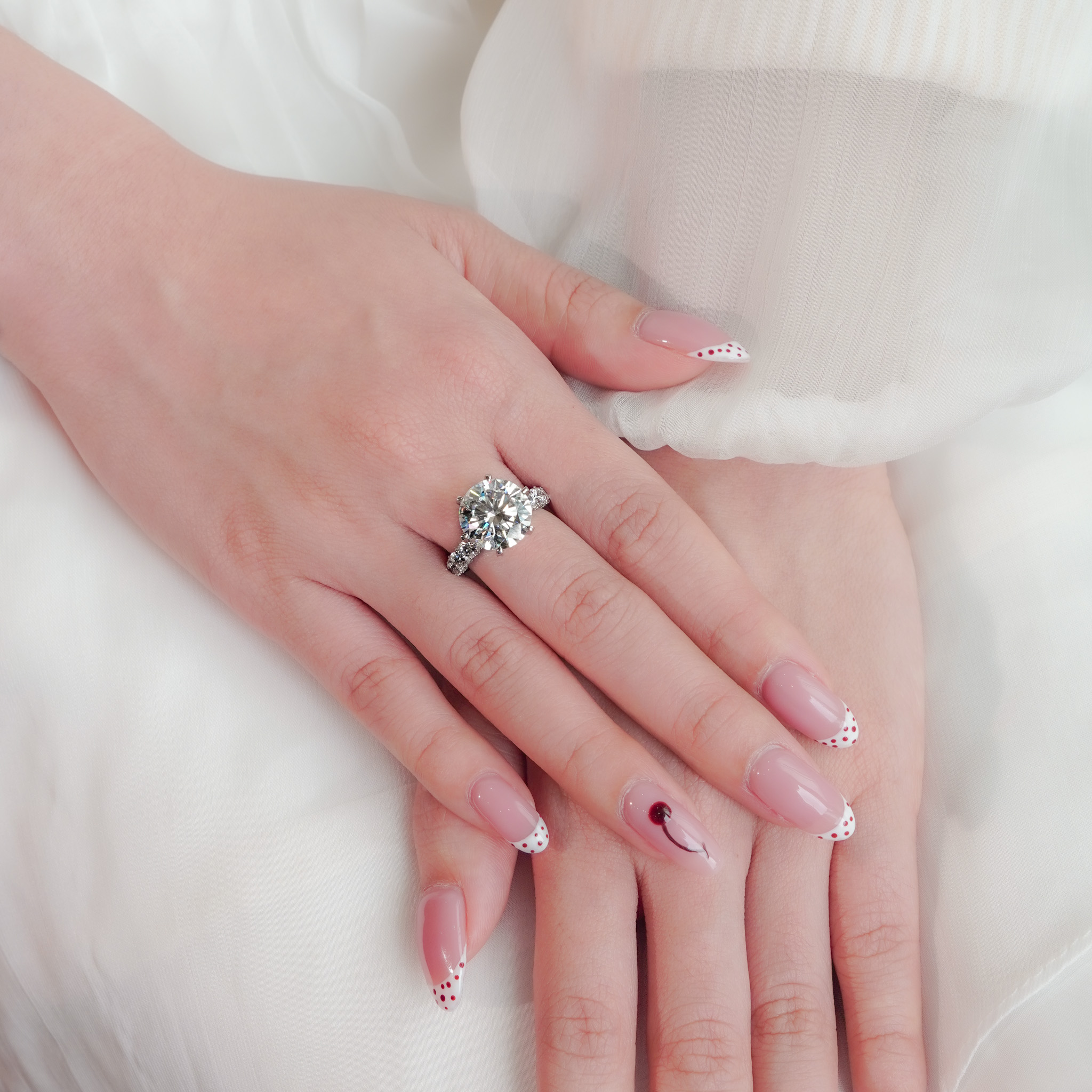 Nhẫn nữ bạc xi bạch kim đá Moissanite 12 ly kiểm định GRA LAVESTA KC158 biểu tượng vị thế, đẳng cấp thượng lưu
