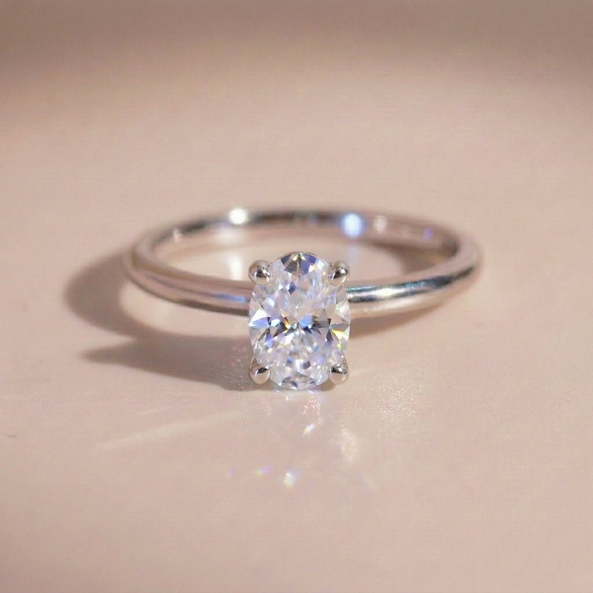Nhẫn nữ bạc xi bạch kim đá Moissanite 5x7mm kiểm định GRA LAVESTA KC146 mặt oval vĩnh cửu, sang trọng