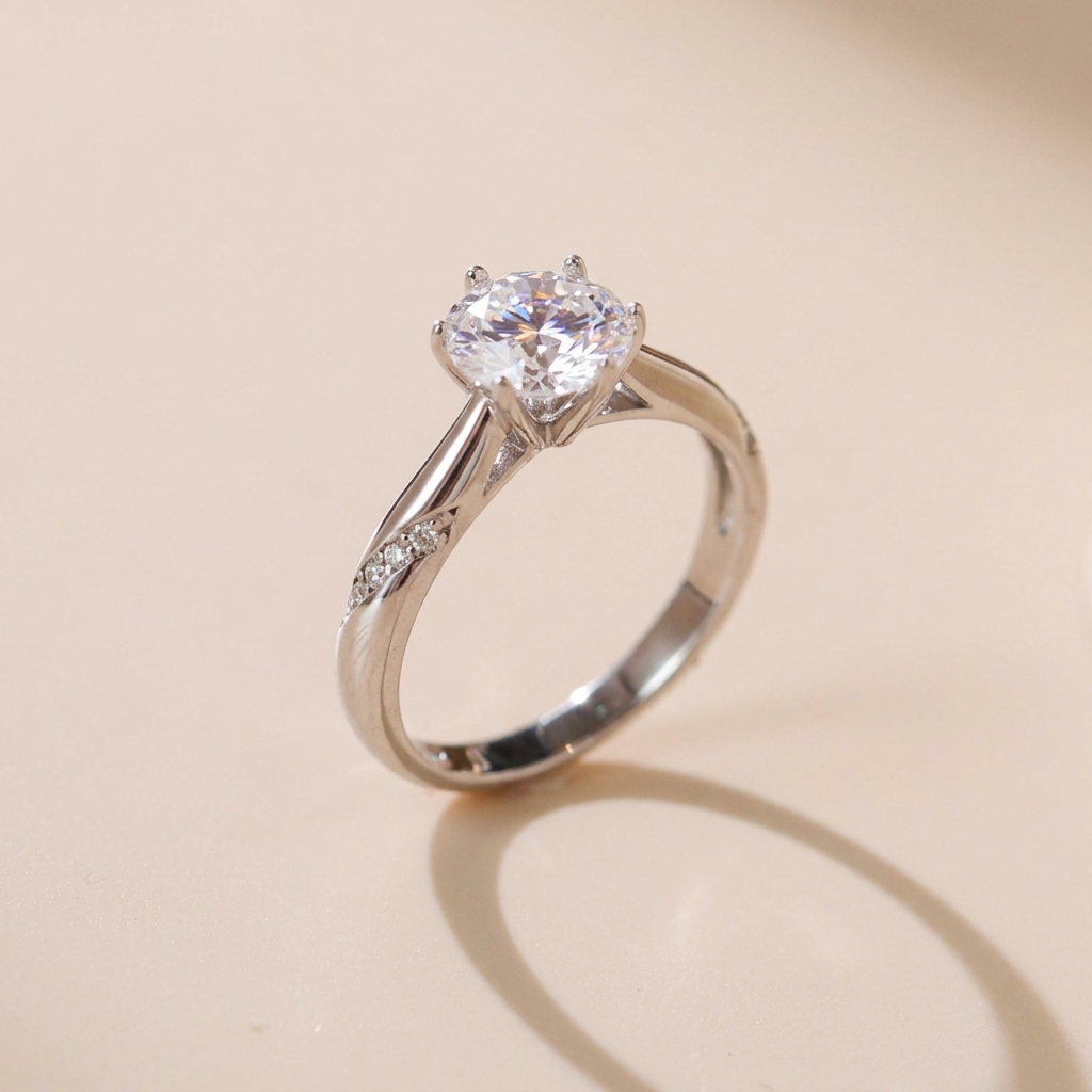 Nhẫn nữ bạc xi bạch kim đá Moissanite 6.5 ly kiểm định GRA LAVESTA KC142 tinh tế, thời thượng
