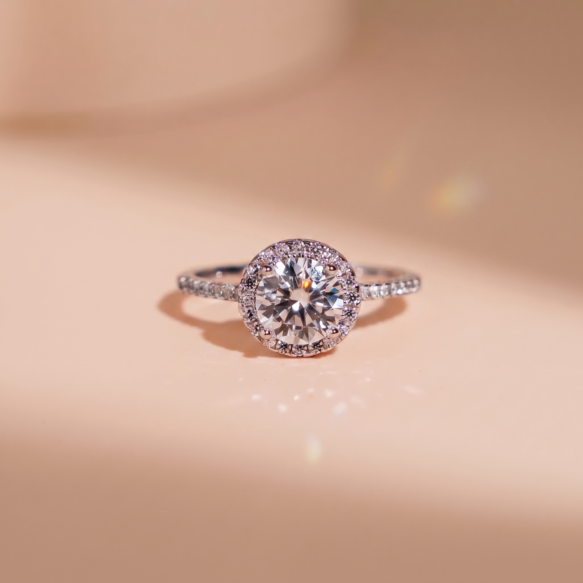 Nhẫn nữ bạc xi bạch kim đá Moissanite 6.5 ly kiểm định GRA LAVESTA KC168 sang trọng, thời thượng