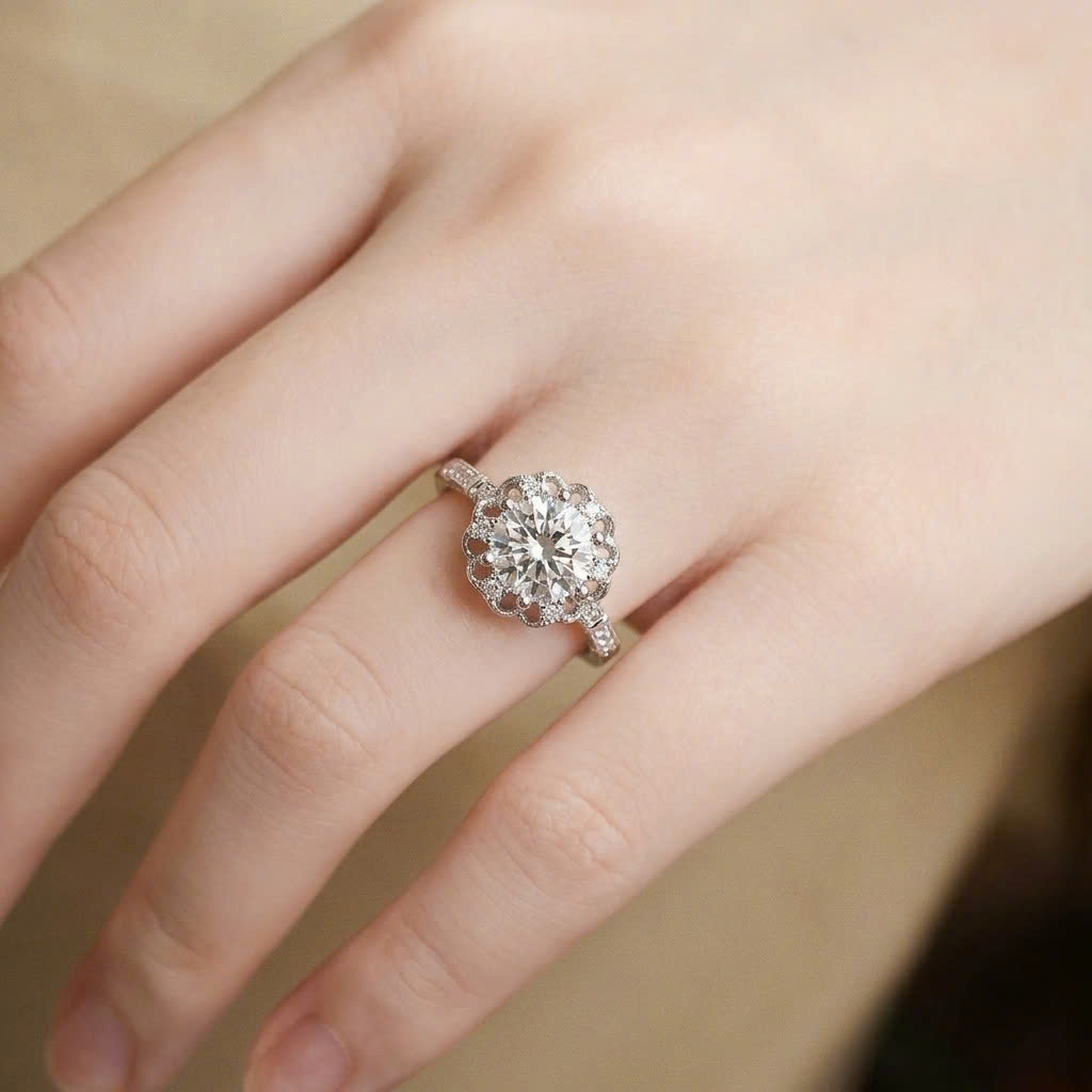 Nhẫn nữ bạc xi bạch kim đá Moissanite 6.5 ly kiểm định GRA LAVESTA KC169 sang trọng, thời thượng