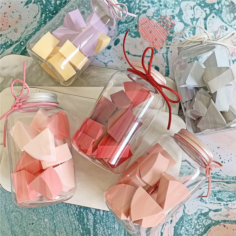 Set 12 mút trang điểm tiện lợi