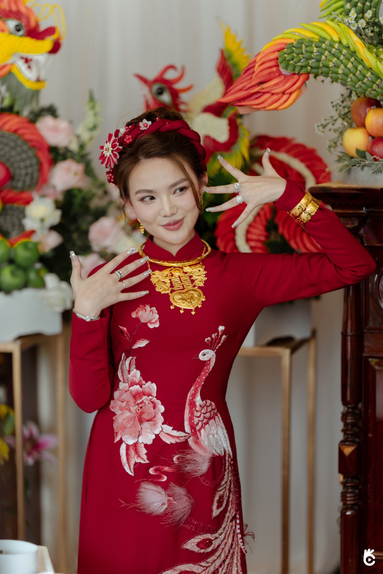 Khach hang - Ao dai cuoi, an hoi Ha cuc 3