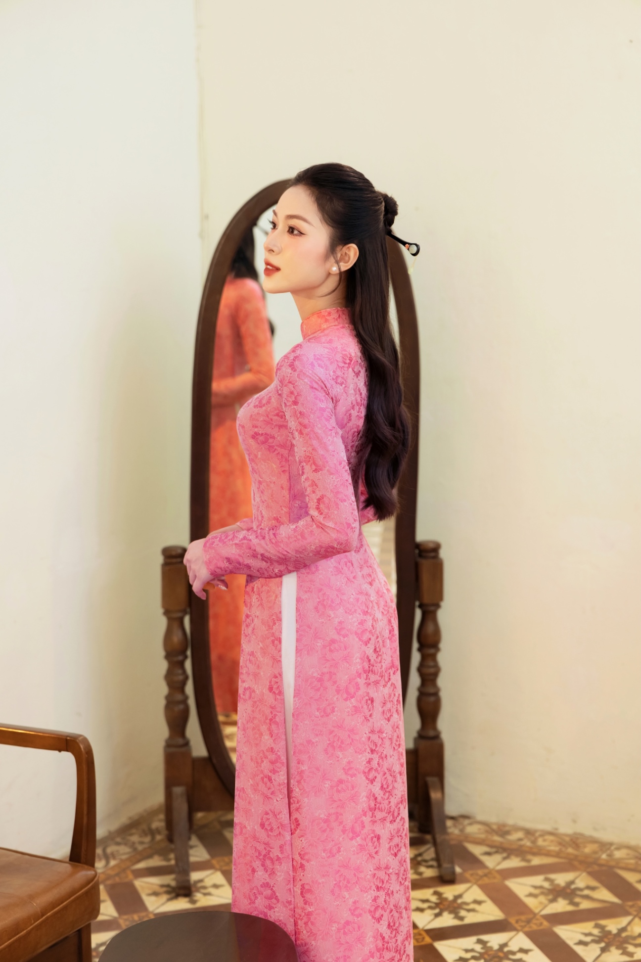 Duyên - Hồng đơn