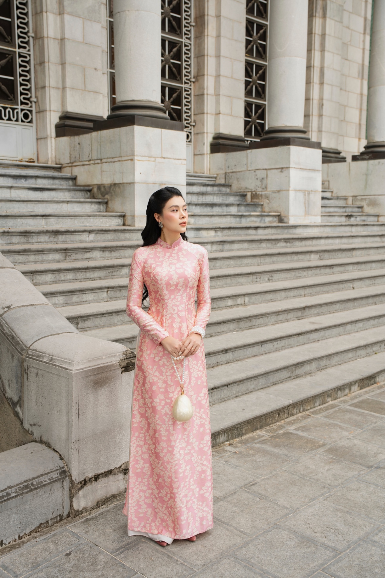 Duyên - Hồng hoa mận