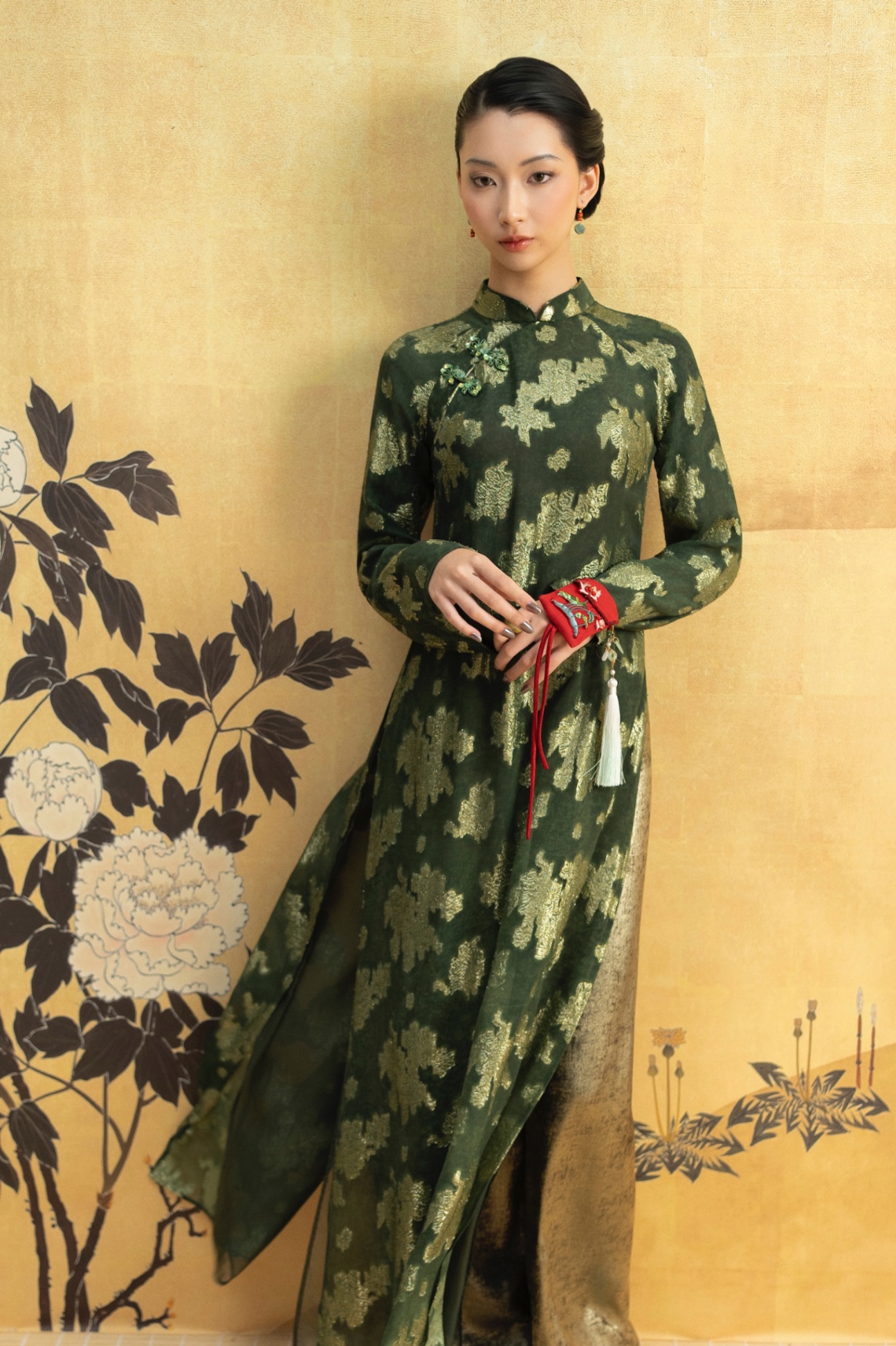 Áo Dài Lục Cầm