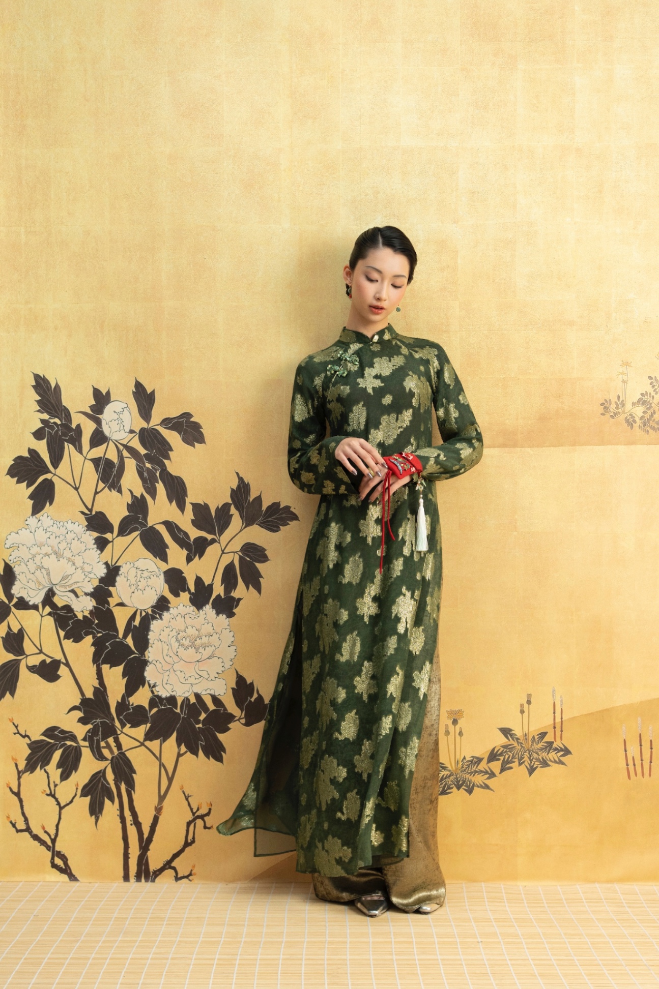 Áo Dài Lục Cầm
