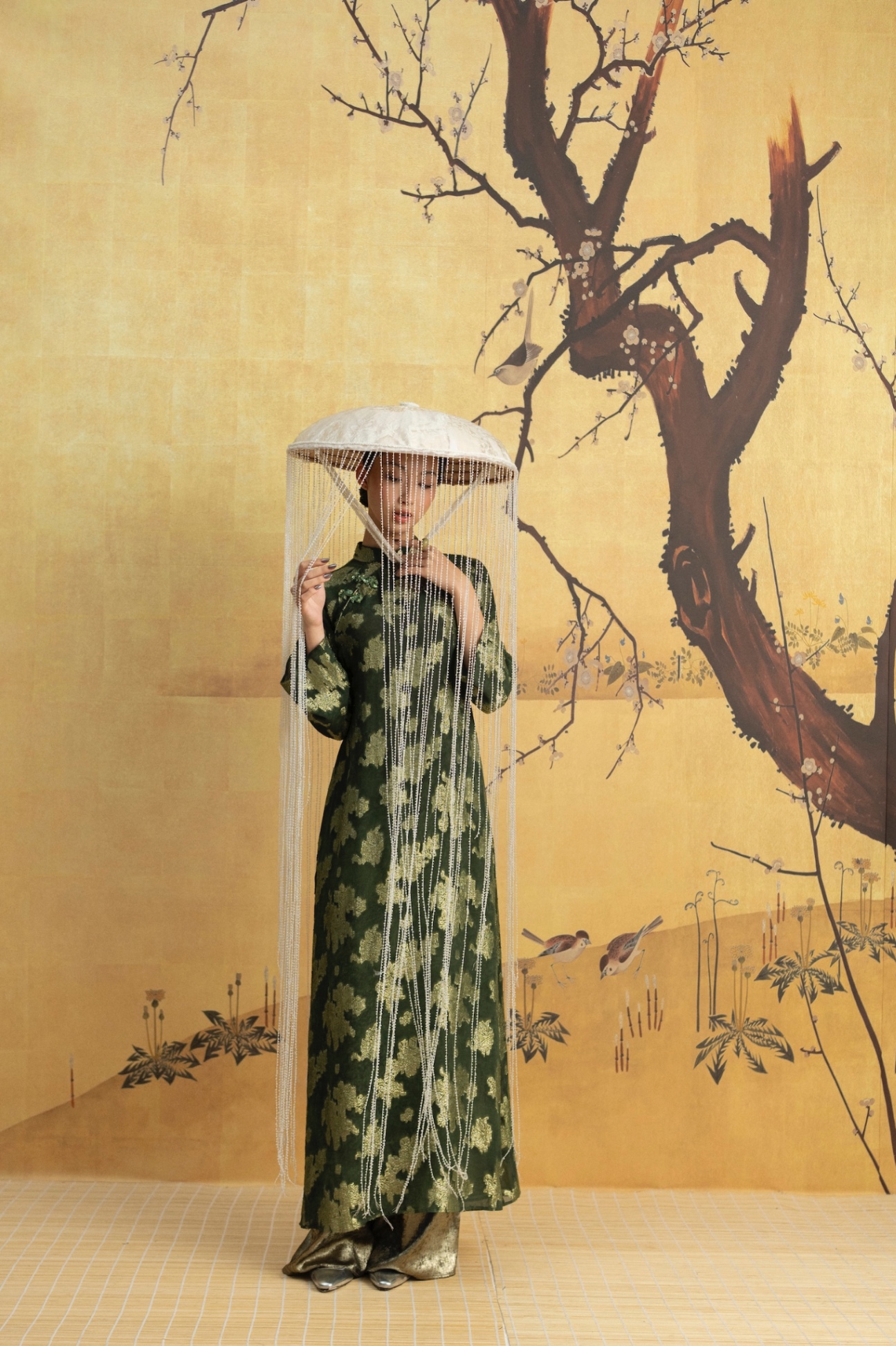Áo Dài Lục Cầm