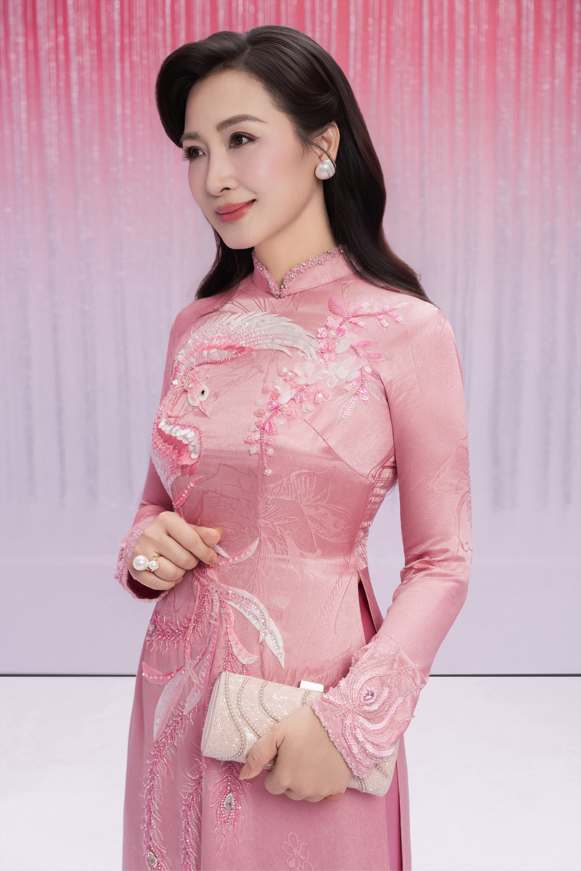 BÍCH PHỤNG NGHI