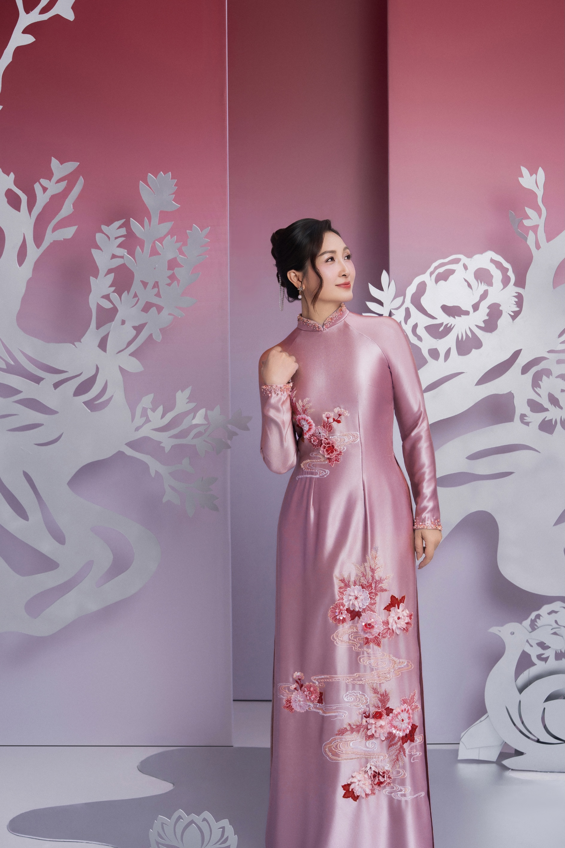 CHI VÂN