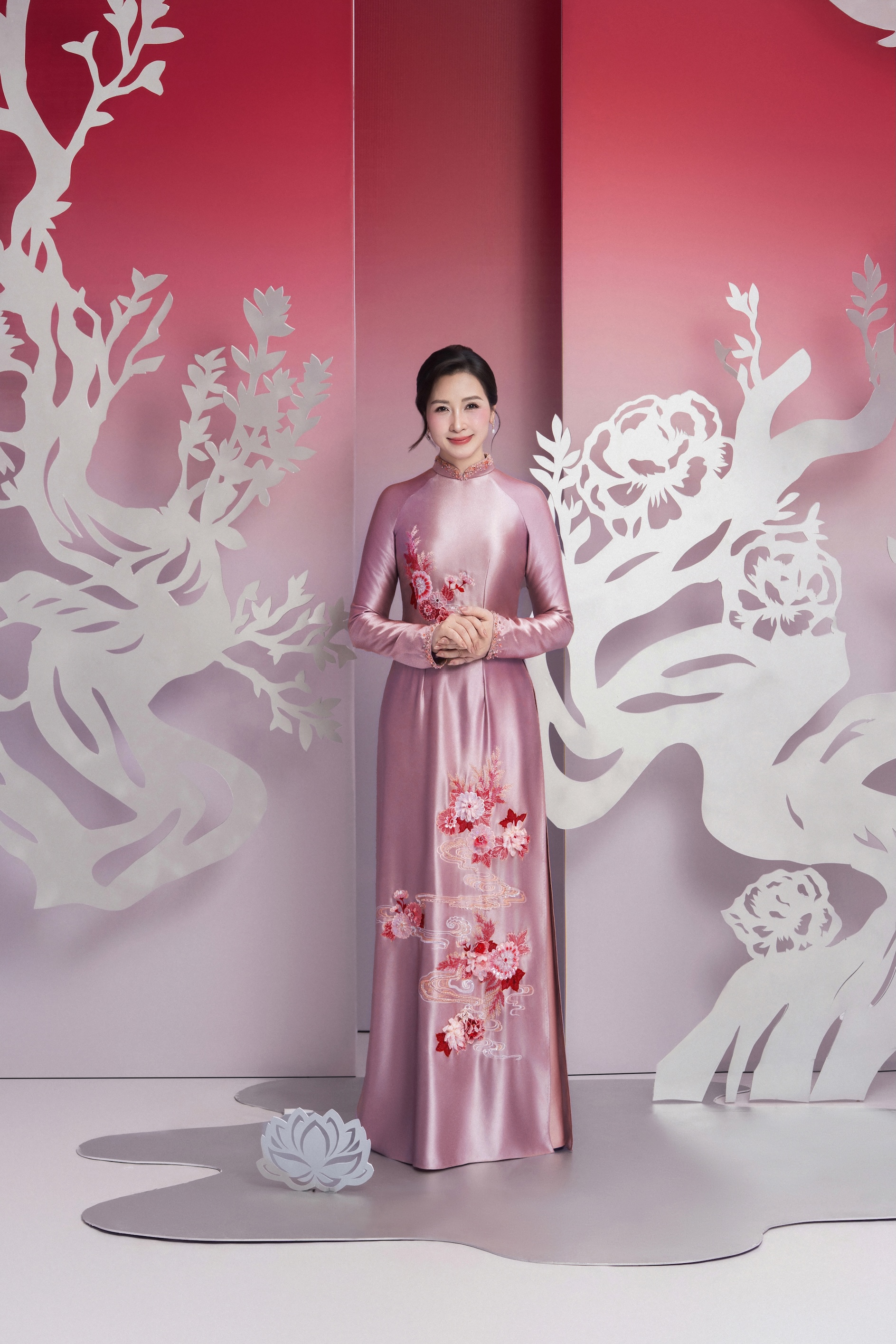 CHI VÂN