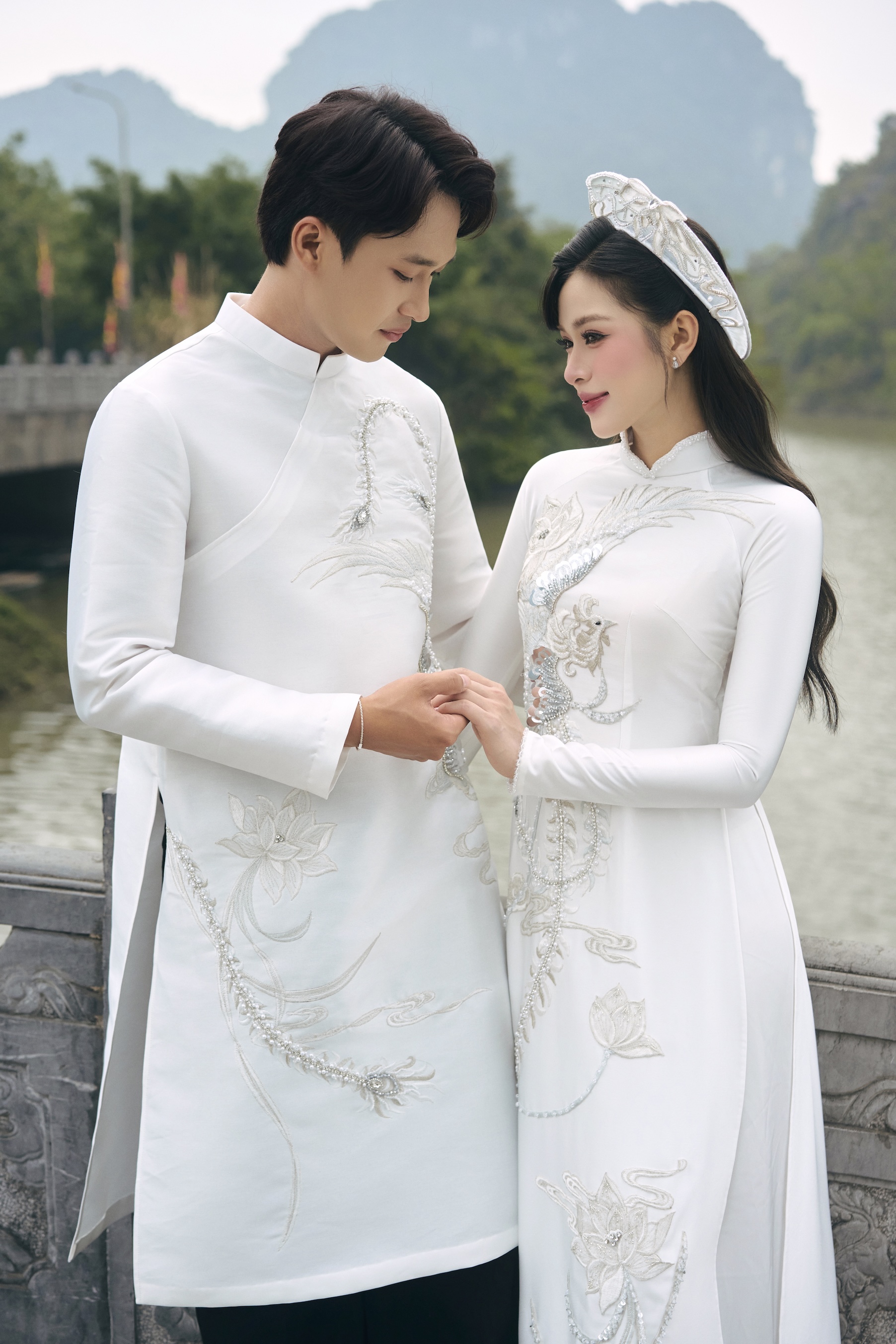Phượng Liên Khởi