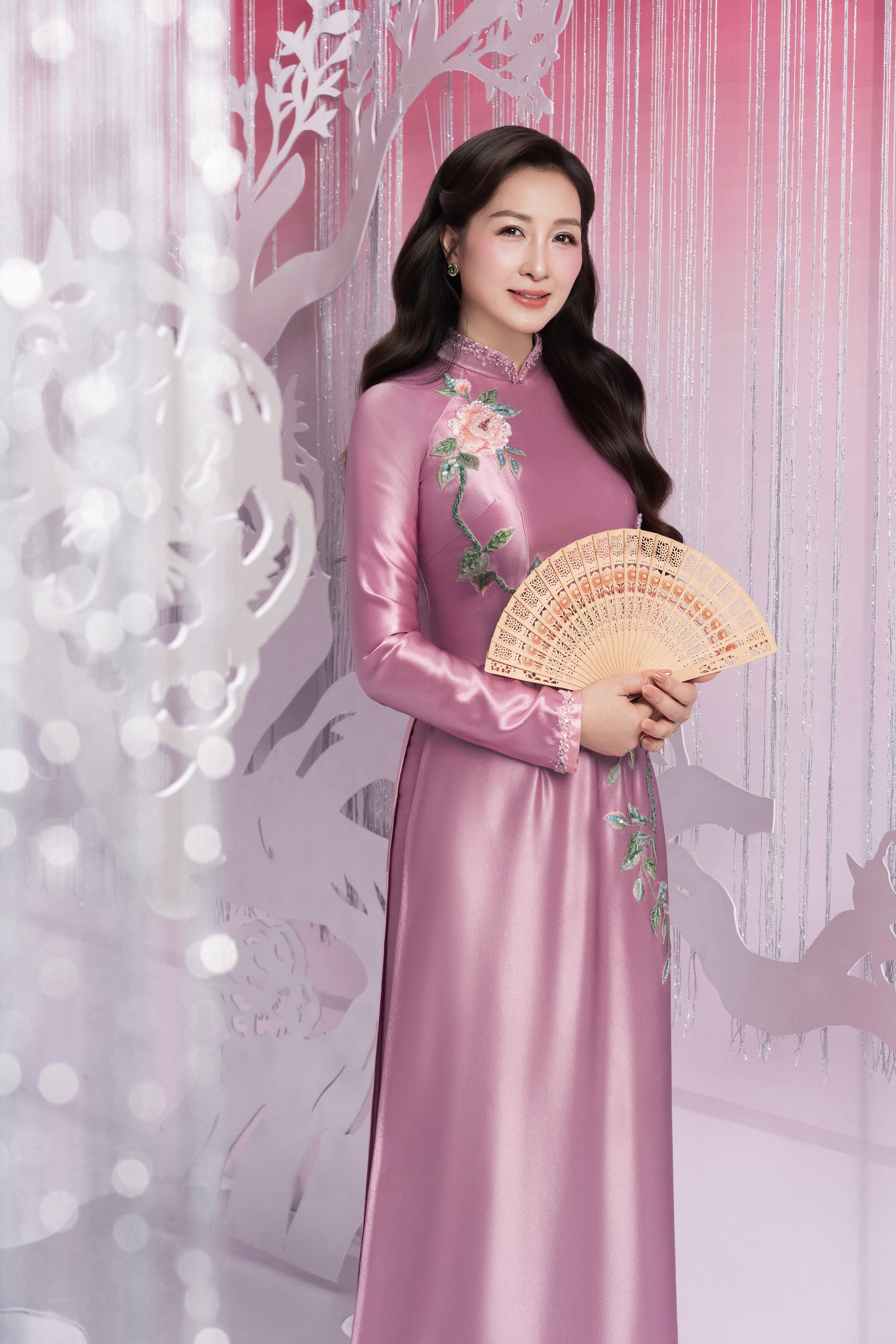 TRÀ VÂN Y