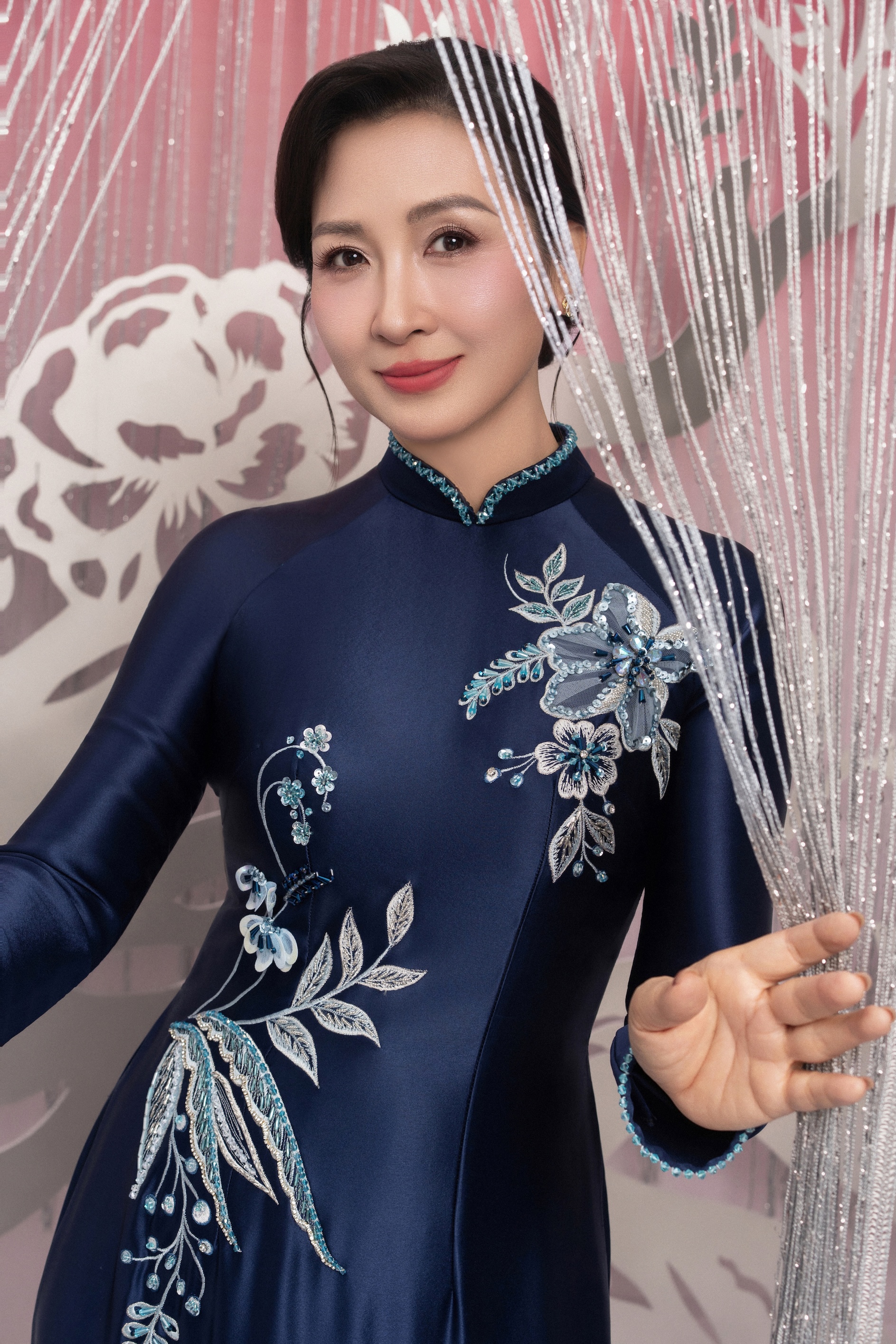 VÂN LAM