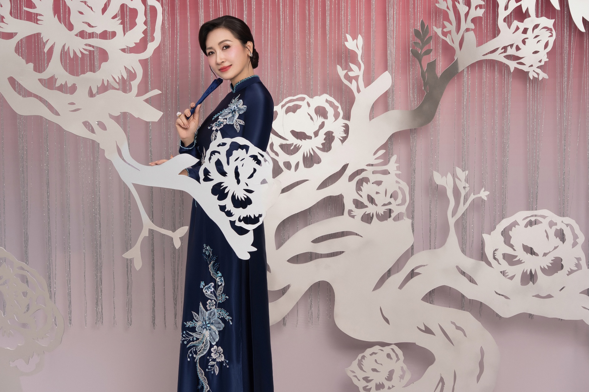 VÂN LAM