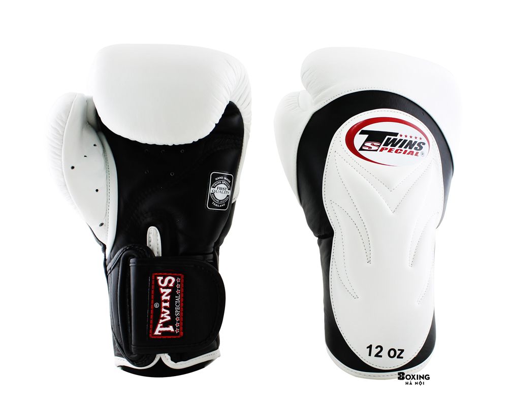 GĂNG TAY BOXING TWINS DELUXE SPARRING TRẮNG / ĐEN