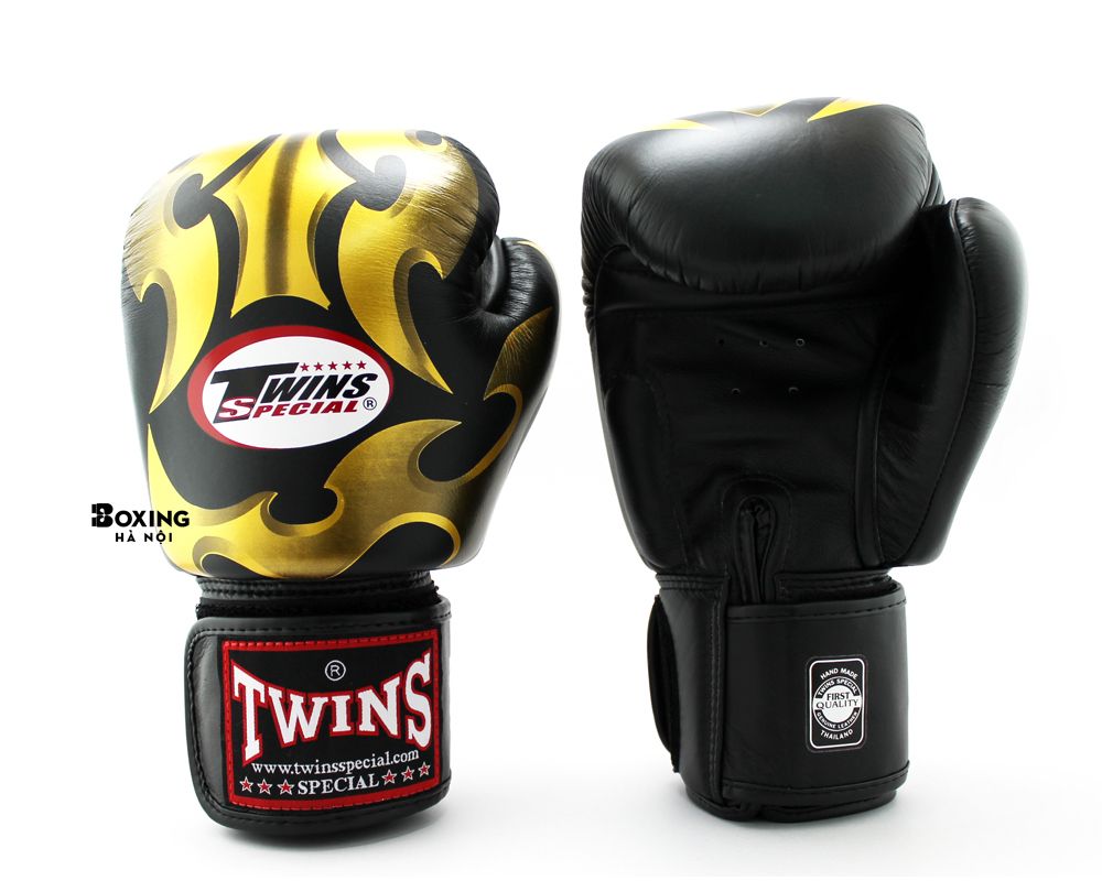 GĂNG TAY BOXING TWINS HỌA TIẾT GOLD/ĐEN