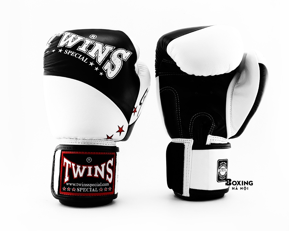 GĂNG TAY BOXING TWINS SPECIAL SPIRIT ĐEN / TRẮNG