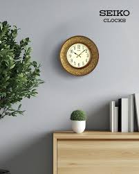 Đồng hồ treo tường phòng khách