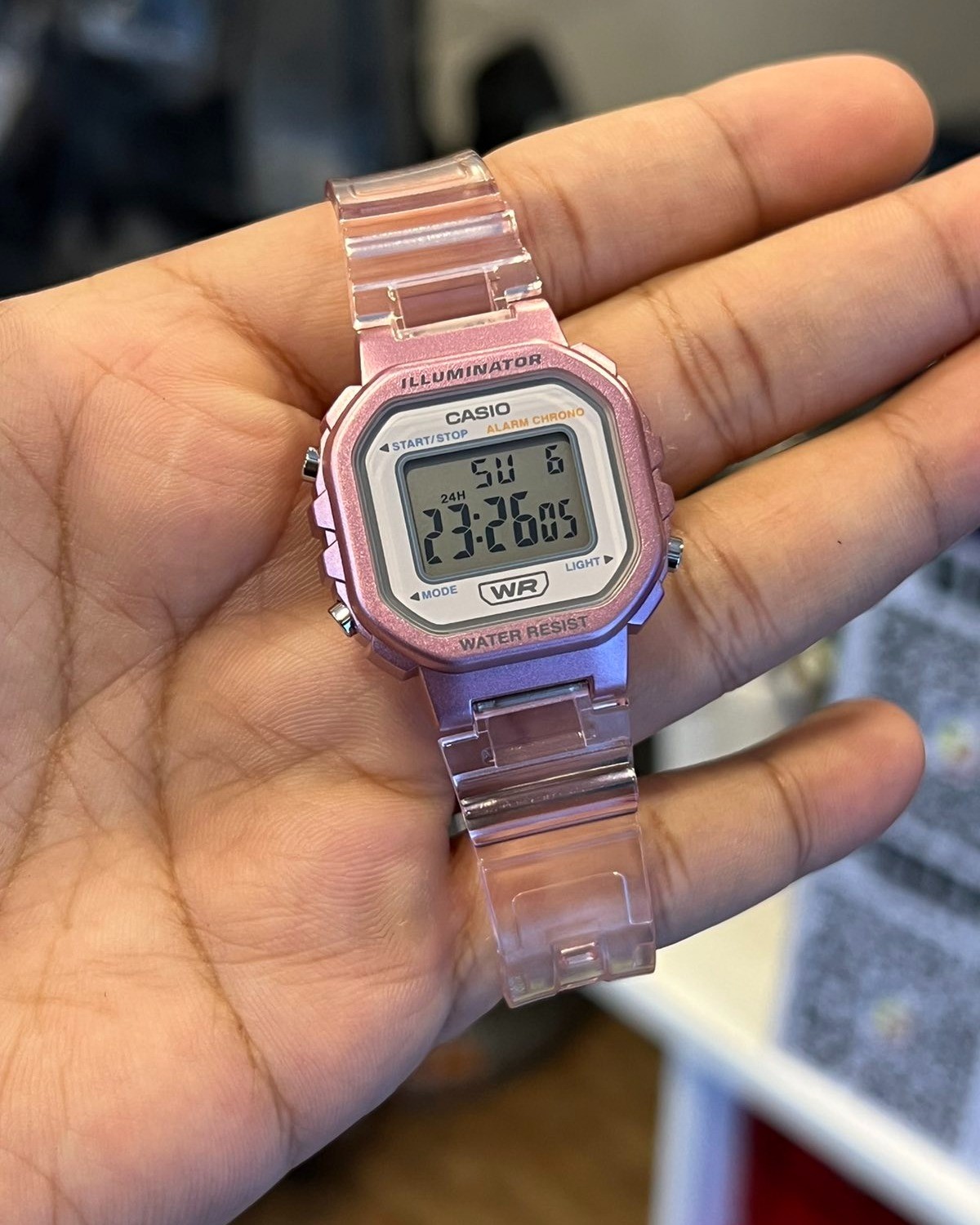 Đồng hồ đeo tay nữ, pin, dây nhựa Casio LA-20WHS-4A