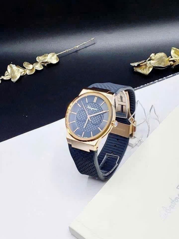 Đồng hồ nam Salvatore Ferragamo Sapphire Rubber Strap SFHP00220