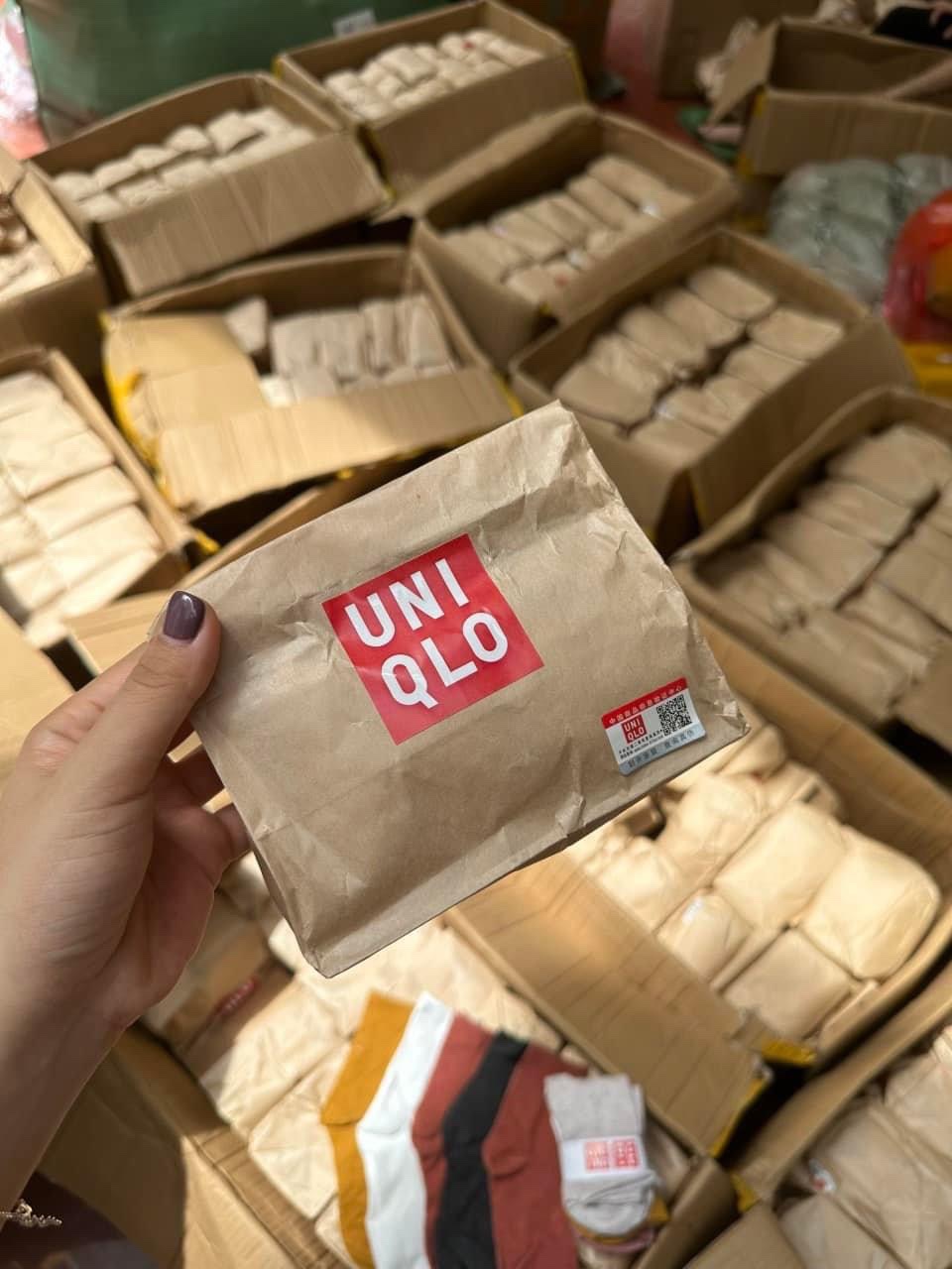 TẤT UNIQLO