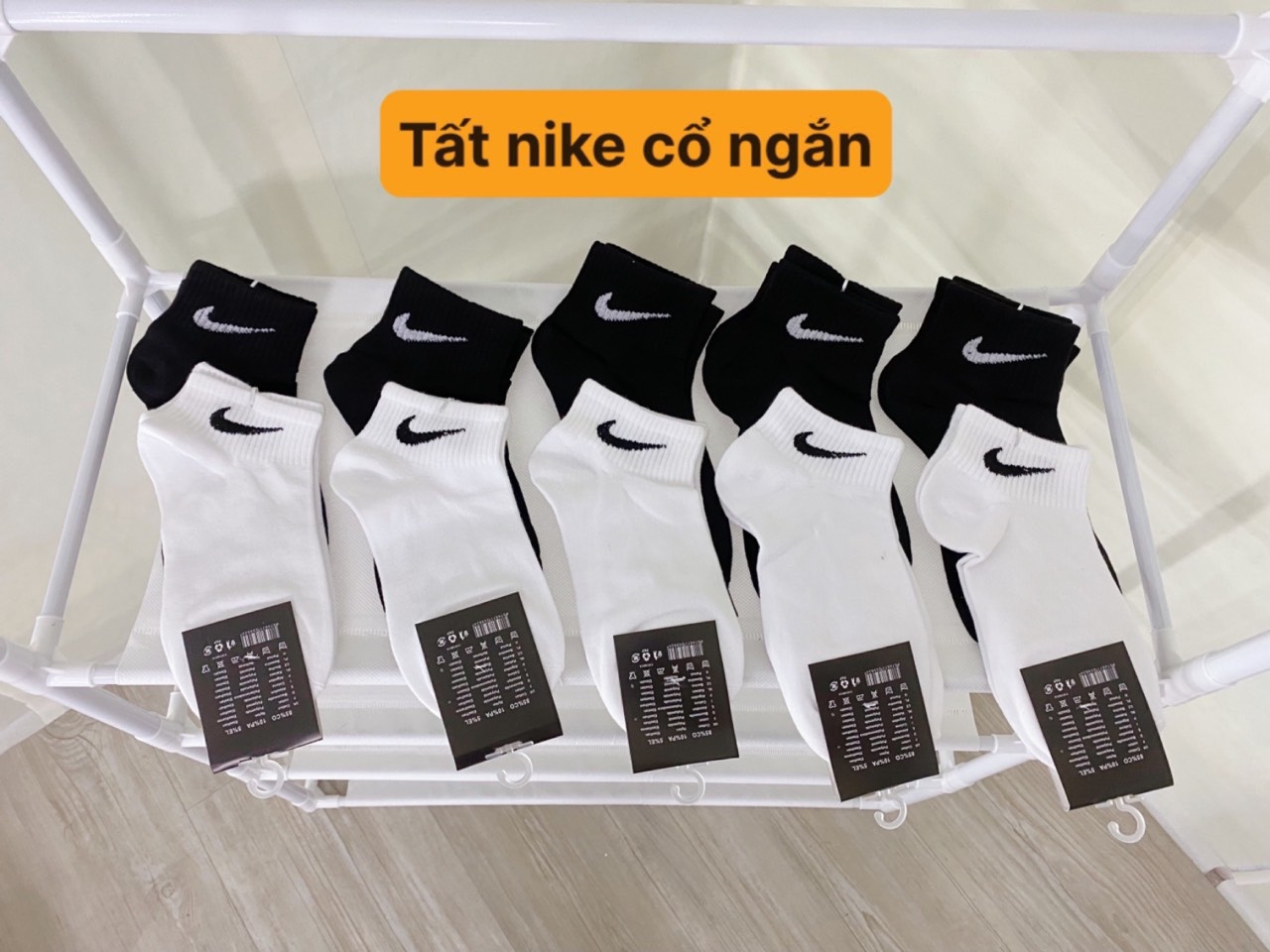 Tất nike