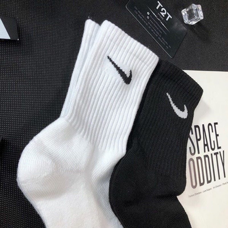 Tất nike