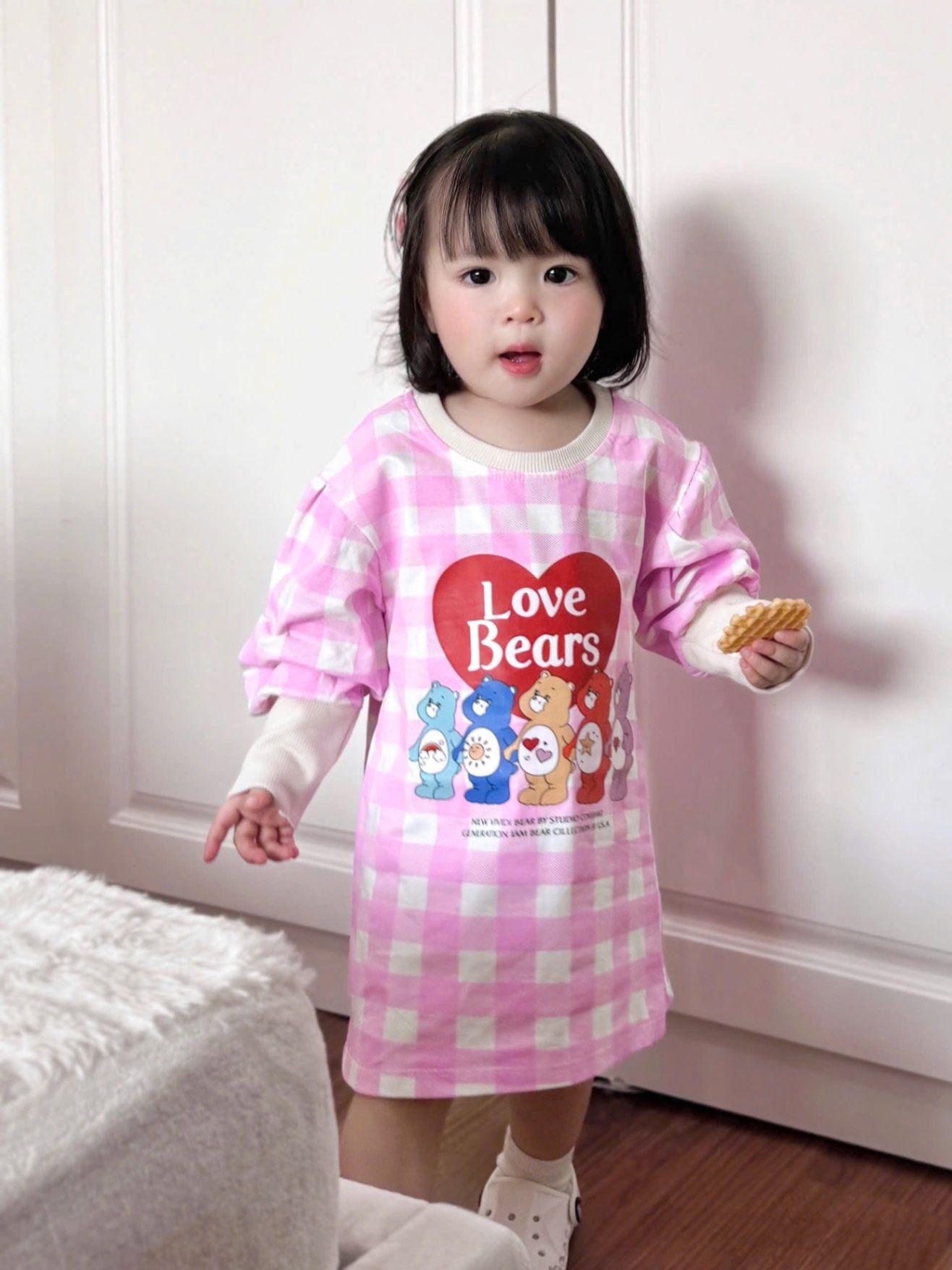 Set 2 váy kẻ LOVE bear bé gái