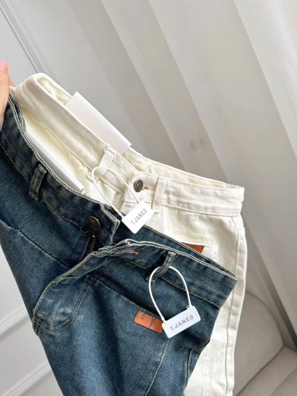 Quần Jeans xanh suông